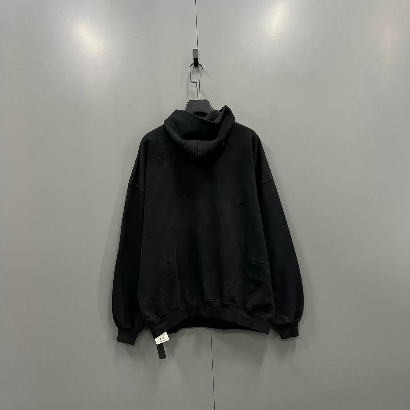 Balenciaga Balenciaga Distressed Embroidered Logo Hoodie Size 1 Size US S / EU 44-46 / 1 - 3 Thumbnail