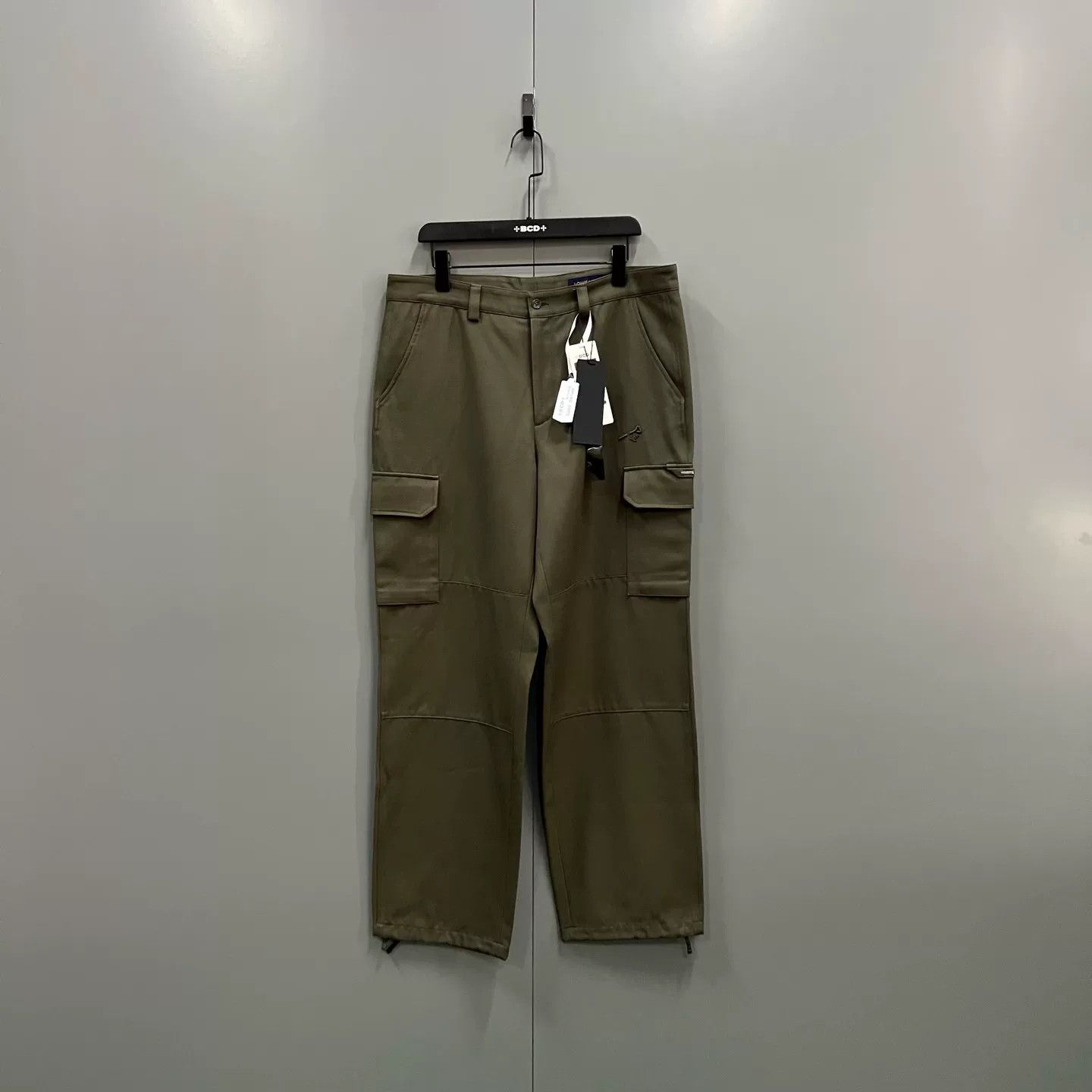 Louis Vuitton Louis Vuitton Green Cargo Pants EU 44 Size US 28 / EU 44 - 2 Thumbnail