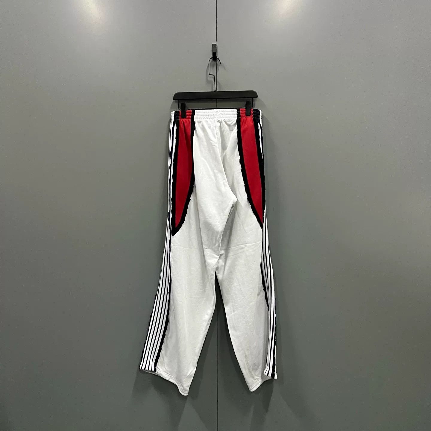 Balenciaga Balenciaga Side Stripe Logo Sweatpants S Size US 30 / EU 46 - 3 Thumbnail