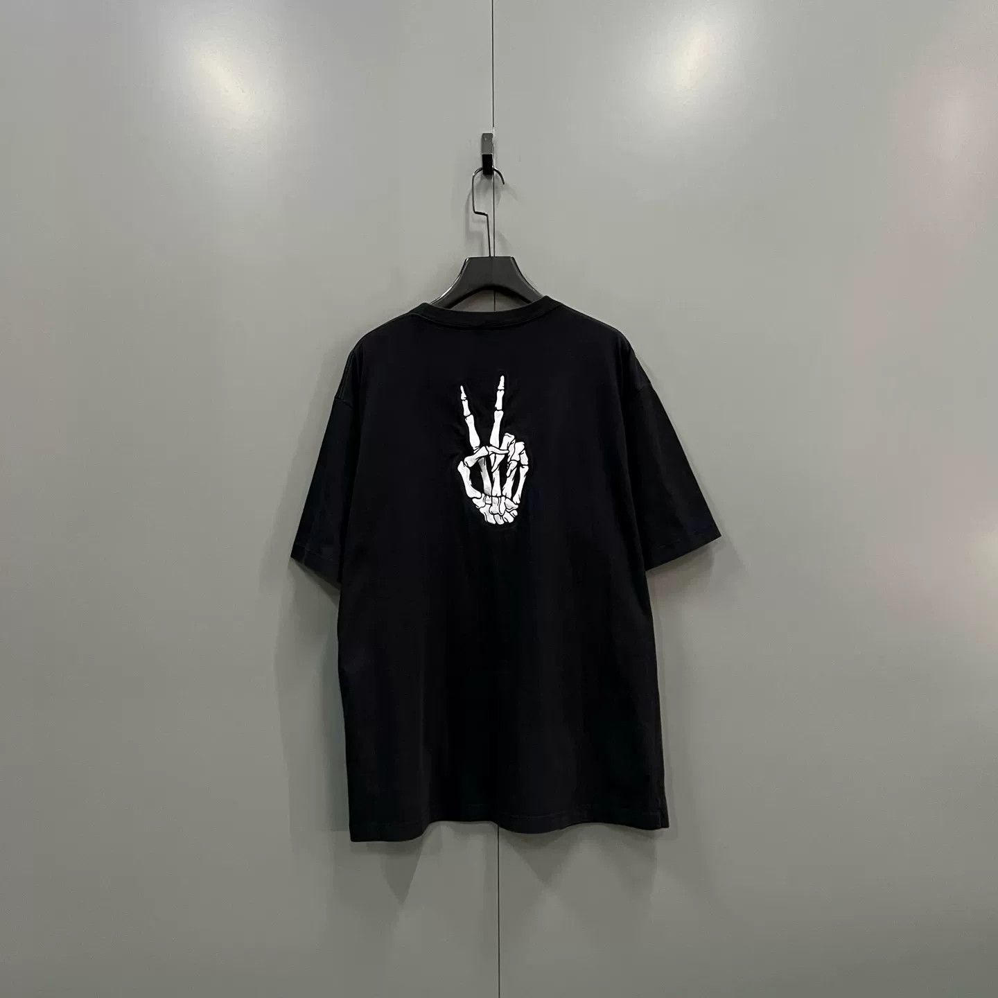 Balenciaga Balenciaga Melting Smiley Print T-Shirt L Size US L / EU 52-54 / 3 - 3 Thumbnail