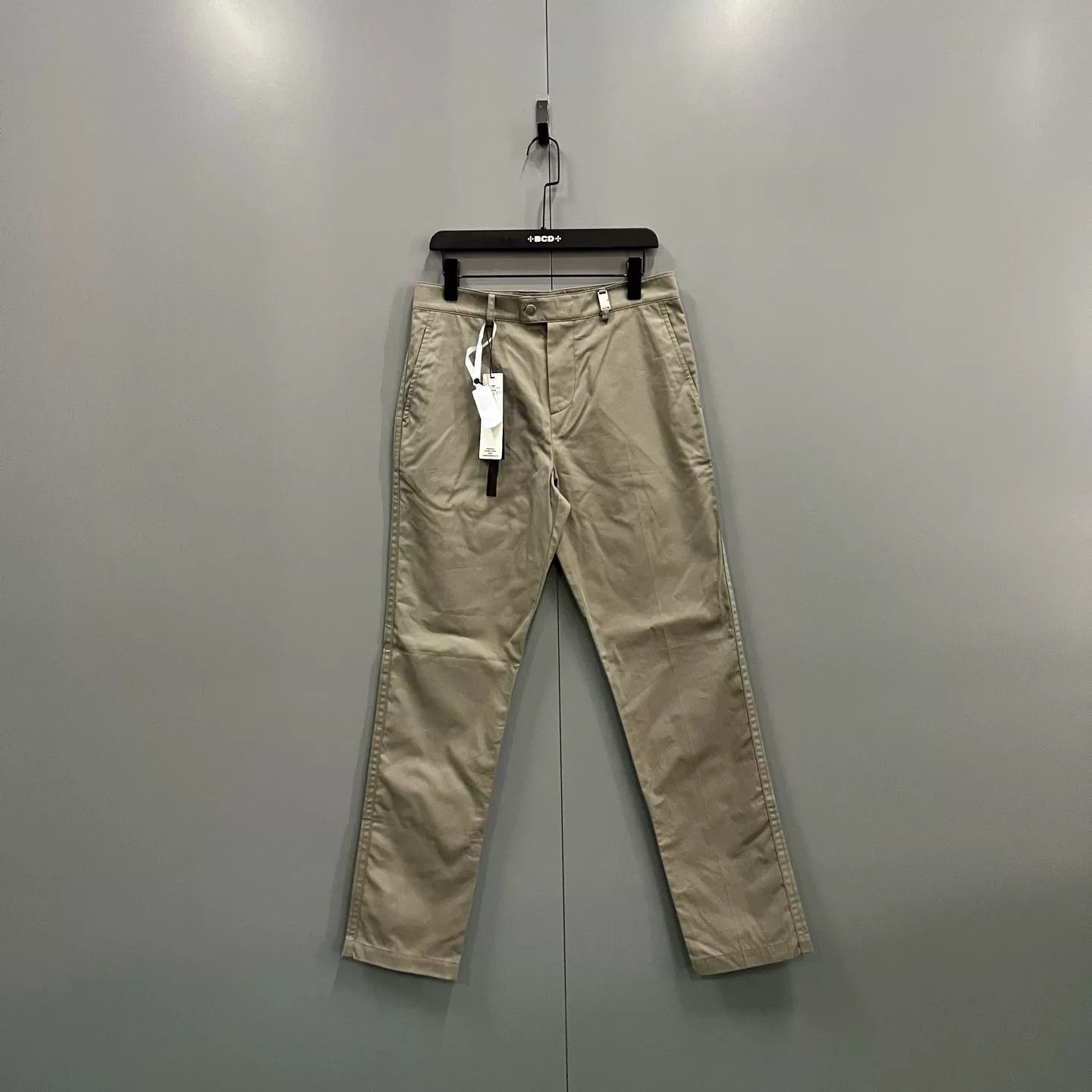 Burberry Burberry Cotton Lock Buckle Pants Size 46 Size US 30 / EU 46 - 2 Thumbnail