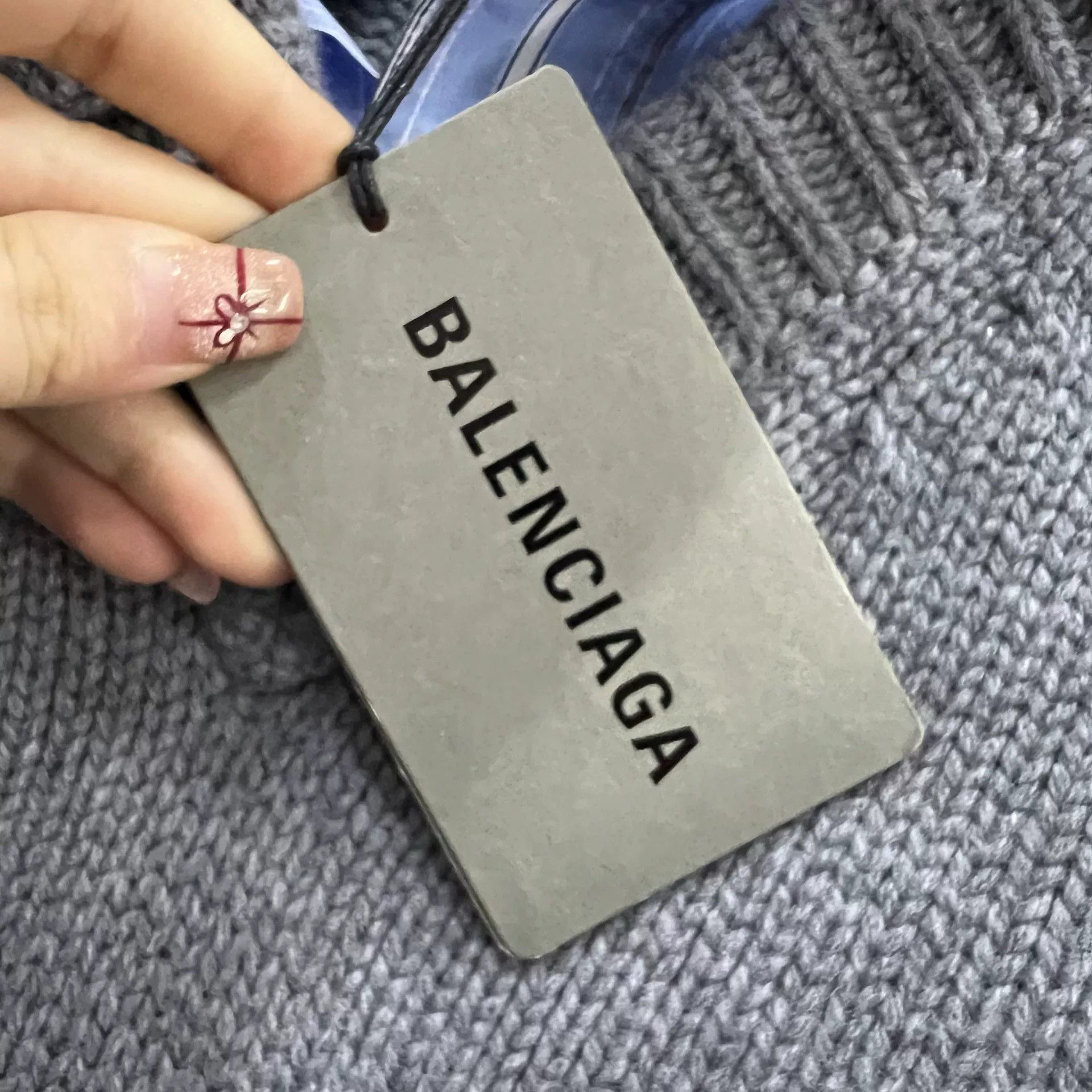 Balenciaga Balenciaga Layered V-Neck Knit Sweater Size M Size US M / EU 48-50 / 2 - 5 Thumbnail