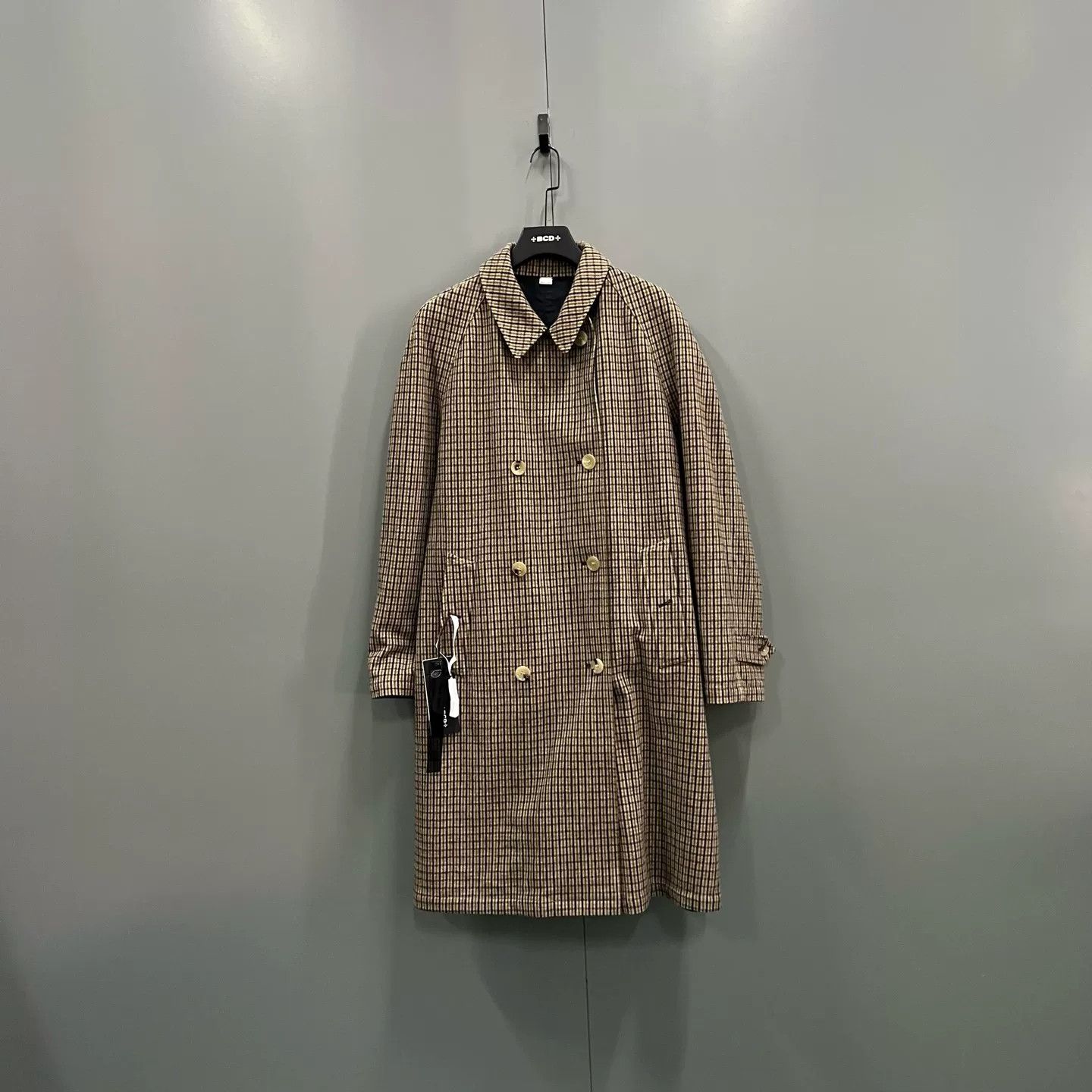 Gucci Gucci Reversible Check Double Breasted Coat EU 50 Size US M / EU 48-50 / 2 - 2 Thumbnail
