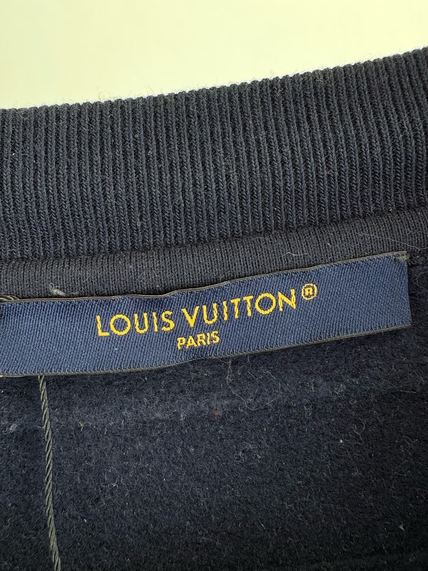 Louis Vuitton Louis Vuitton Flocked Logo Sweatshirt XL Size US XL / EU 56 / 4 - 6 Thumbnail