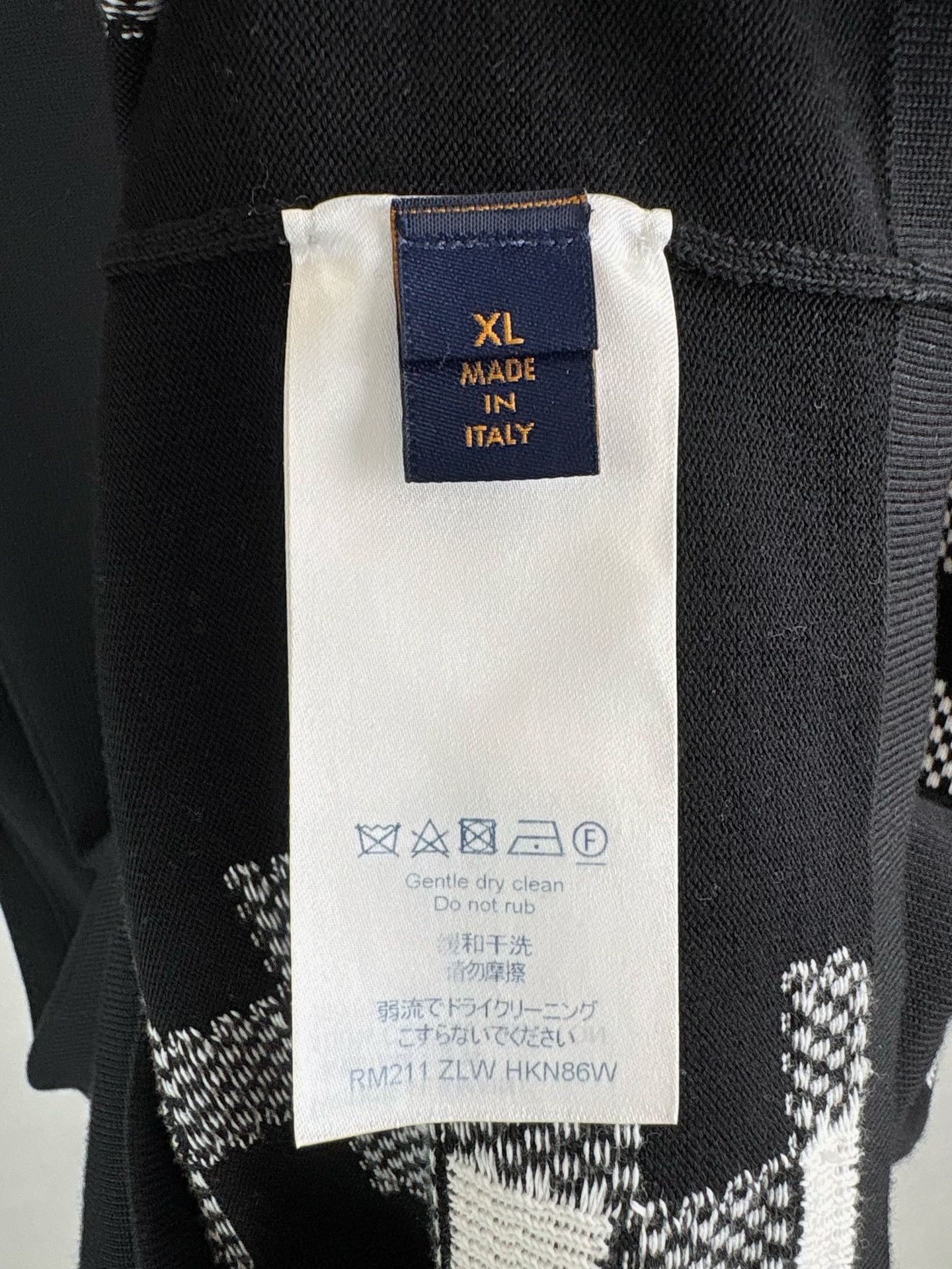 Louis Vuitton Louis Vuitton Damier Racing Logo Knit T-Shirt XL Size US XL / EU 56 / 4 - 6 Thumbnail