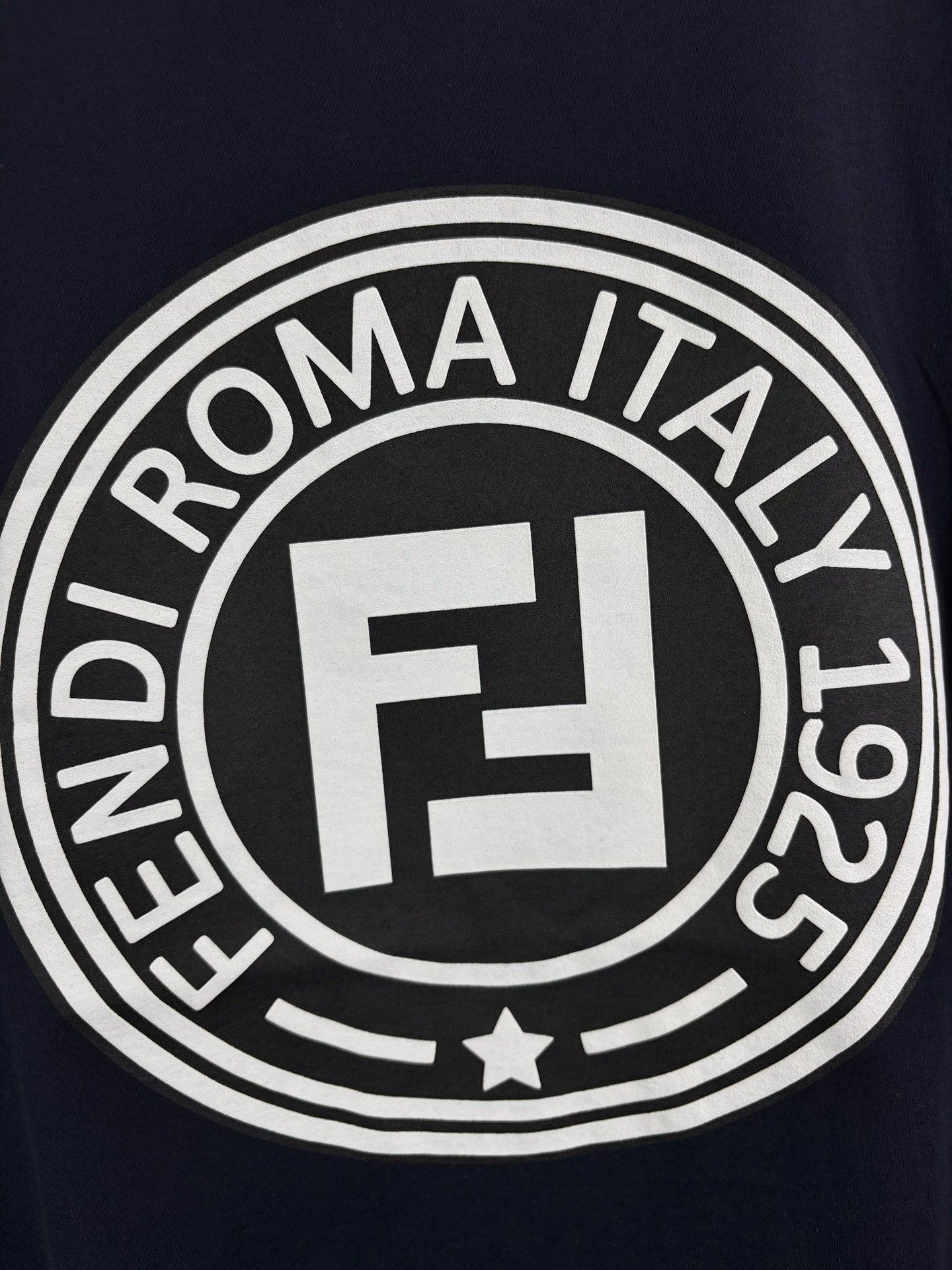 Fendi Fendi Roma Italy Graphic Logo T-Shirt XXL Size US XXL / EU 58 / 5 - 4 Thumbnail
