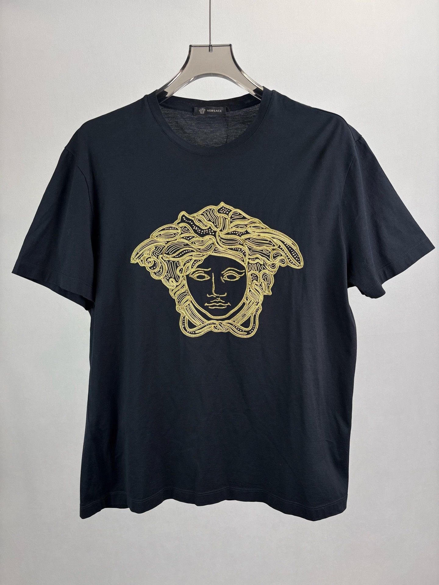 Versace Versace Gold Medusa Embroidery T-Shirt XXL Size US XXL / EU 58 / 5 - 2 Thumbnail