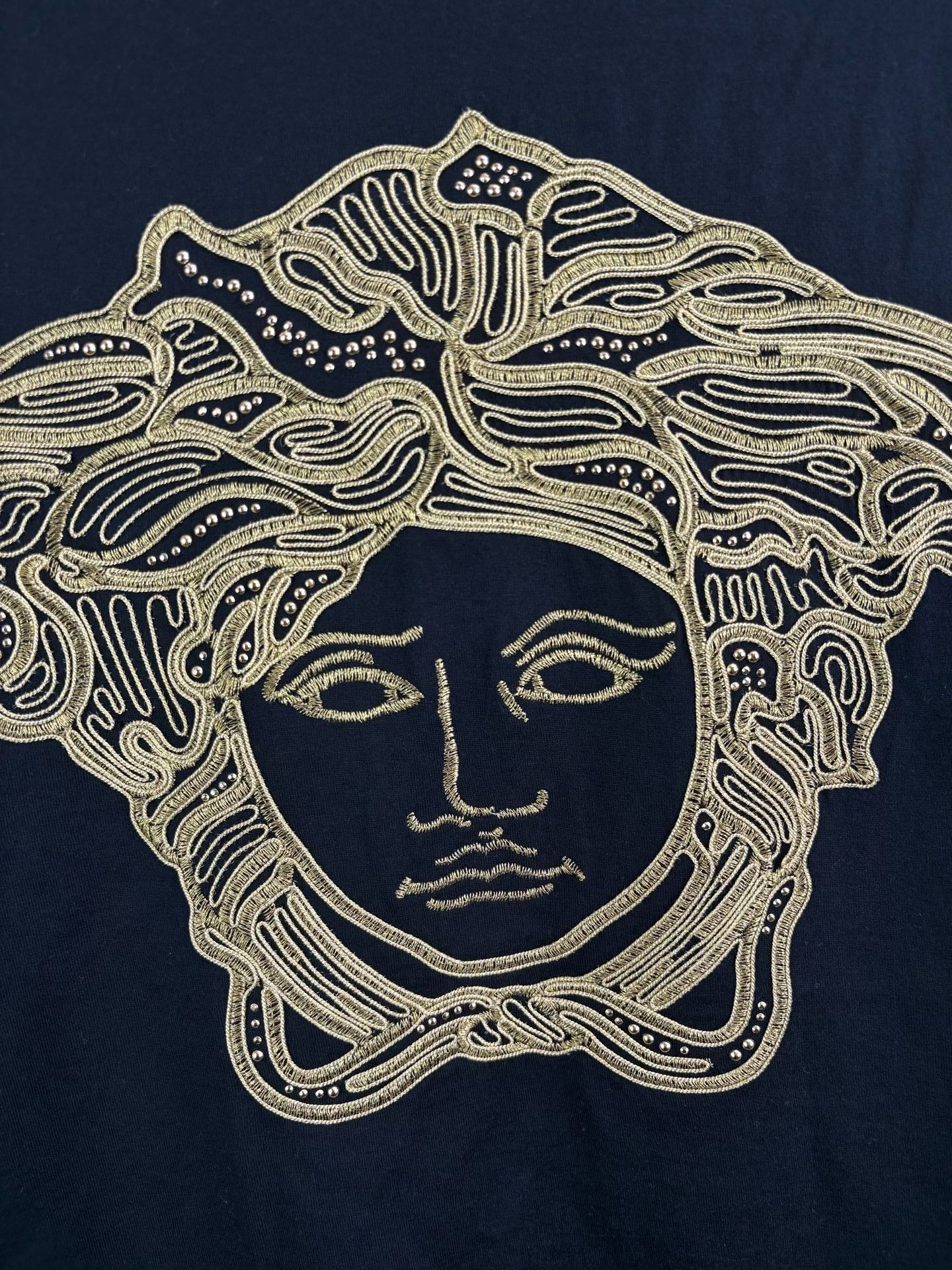 Versace Versace Gold Medusa Embroidery T-Shirt XXL Size US XXL / EU 58 / 5 - 4 Thumbnail
