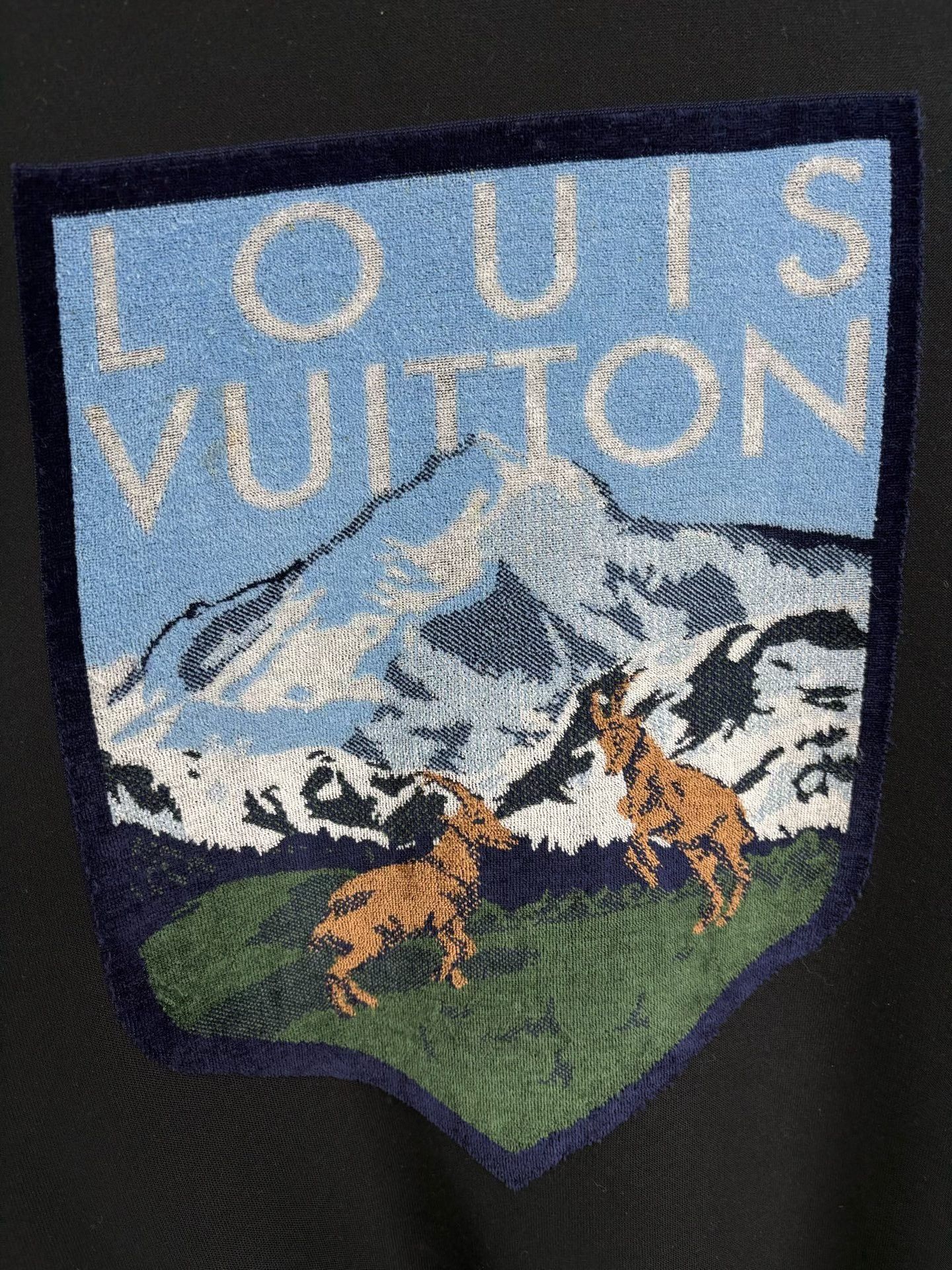 Louis Vuitton Louis Vuitton Ibex Mountain Patch Sweatshirt XXL Size US XXL / EU 58 / 5 - 4 Thumbnail