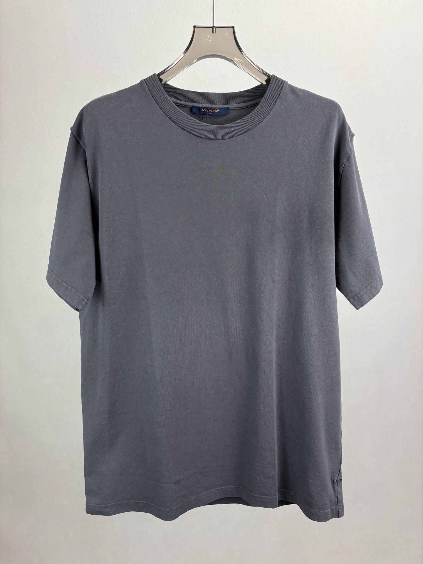 Louis Vuitton Louis Vuitton Reverse Logo Patch T-Shirt XL Size US XL / EU 56 / 4 - 2 Thumbnail