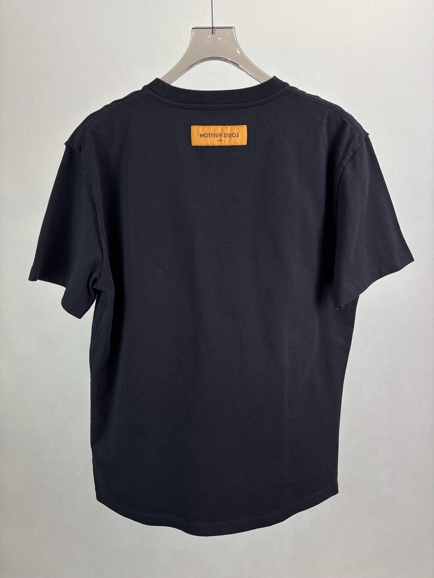 Louis Vuitton Louis Vuitton Paper Plane All-Over Logo T-Shirt XL Size US XL / EU 56 / 4 - 3 Thumbnail