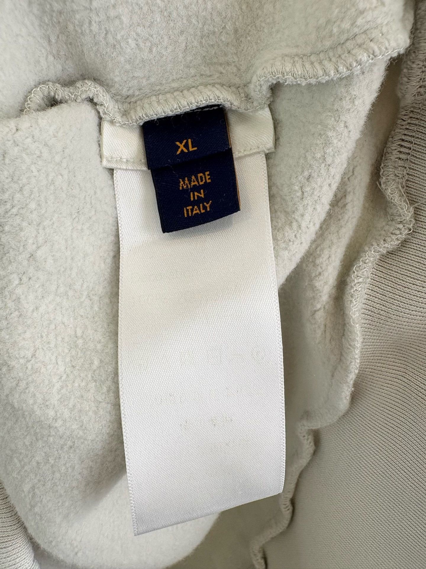 Louis Vuitton Louis Vuitton Eye Embroidery Flocked Logo Sweatshirt XL Size US XL / EU 56 / 4 - 7 Thumbnail