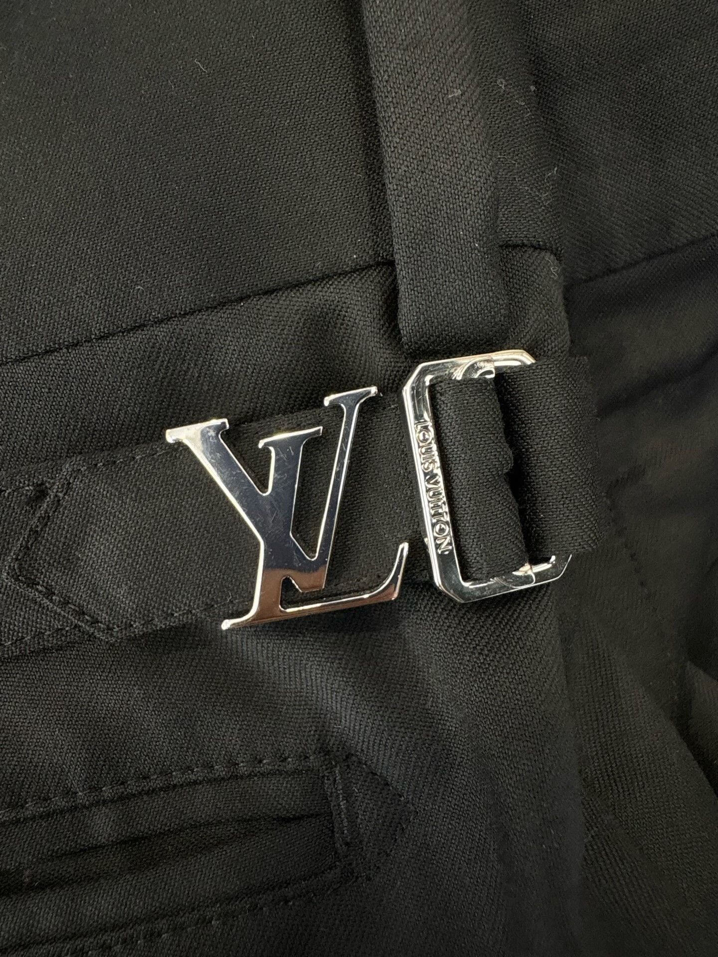 Louis Vuitton Louis Vuitton LV Logo Trousers Size 48 Size US 32 / EU 48 - 4 Thumbnail