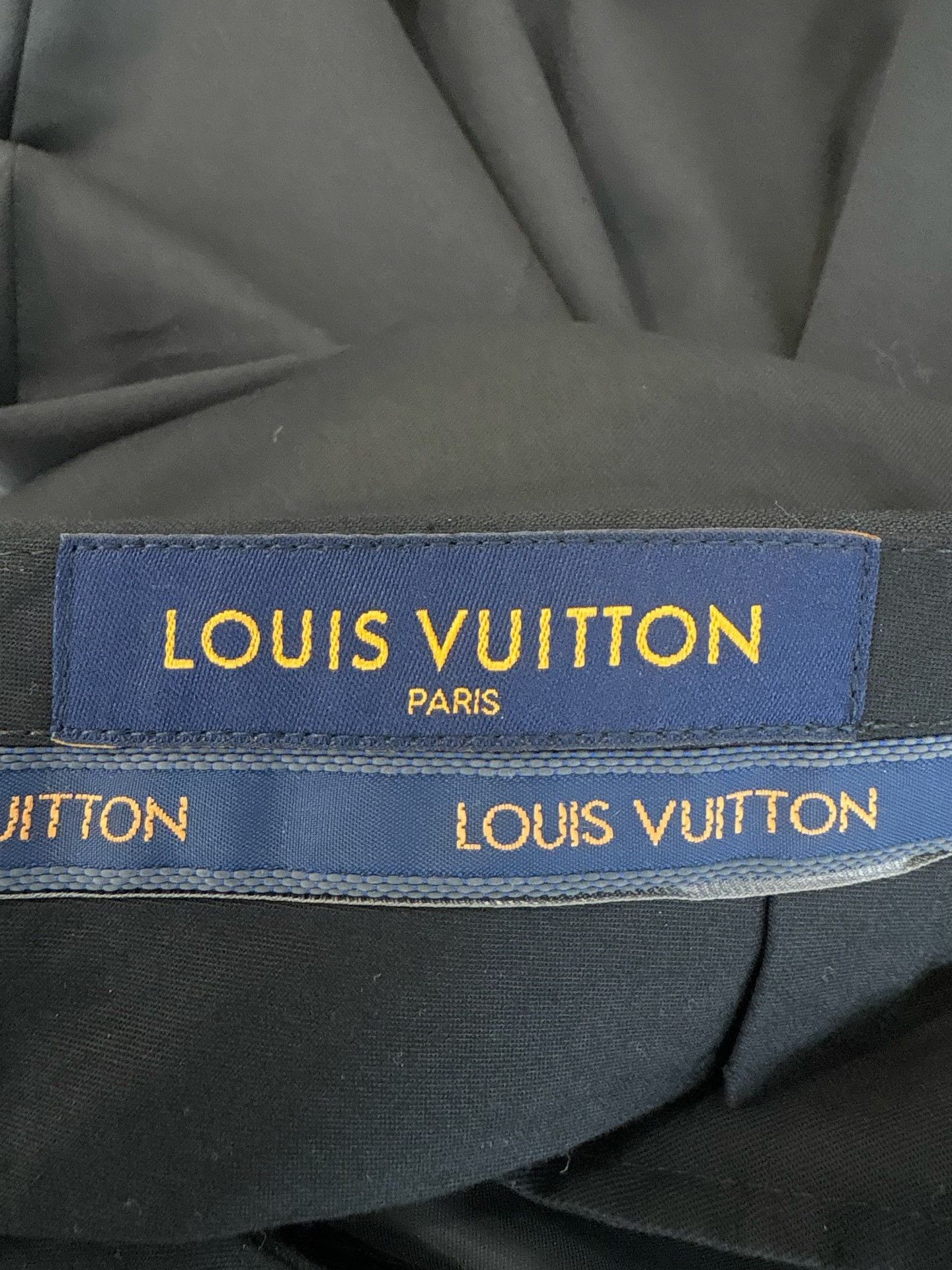 Louis Vuitton Louis Vuitton LV Logo Trousers Size 48 Size US 32 / EU 48 - 5 Thumbnail