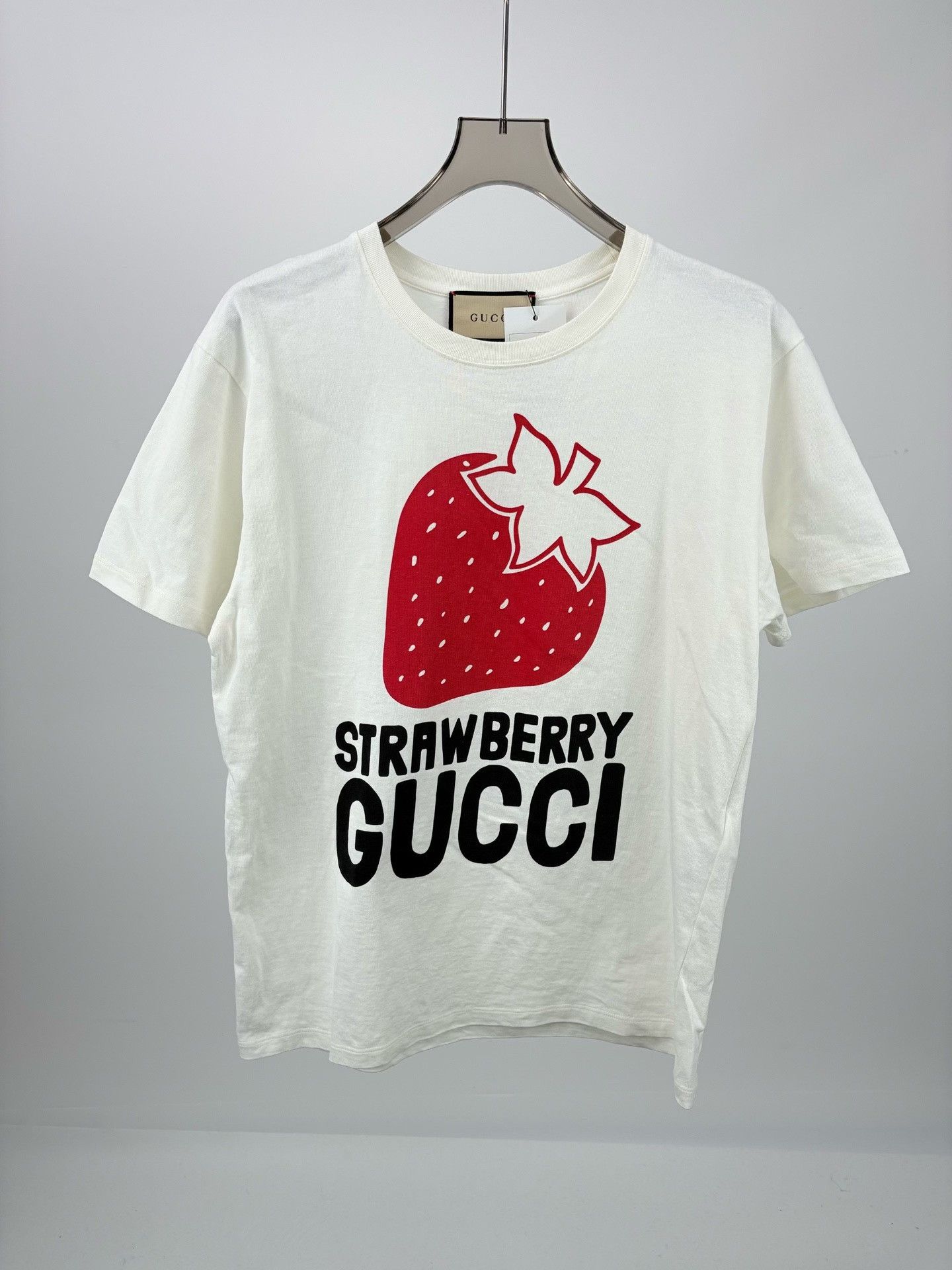 Gucci Gucci Strawberry Print T-Shirt Size S Size US S / EU 44-46 / 1 - 2 Thumbnail