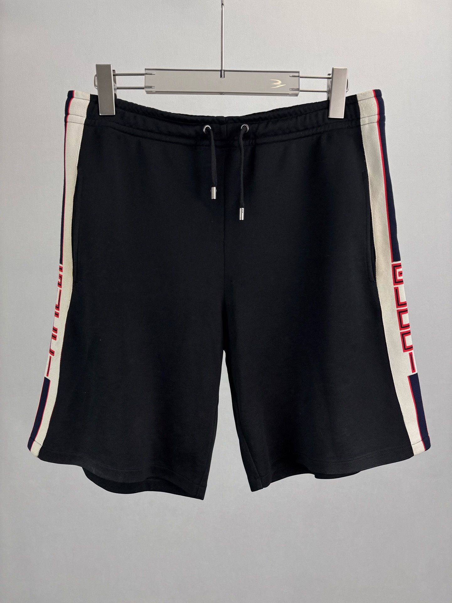 Gucci Gucci Web Logo Side Stripe Shorts Size S Size US 30 / EU 46 - 2 Thumbnail