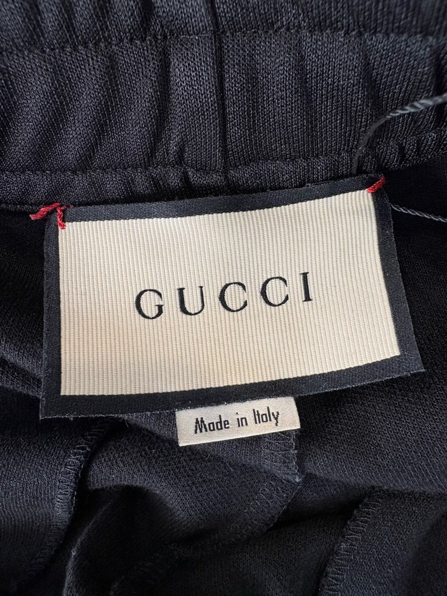 Gucci Gucci Web Logo Side Stripe Shorts Size S Size US 30 / EU 46 - 5 Thumbnail