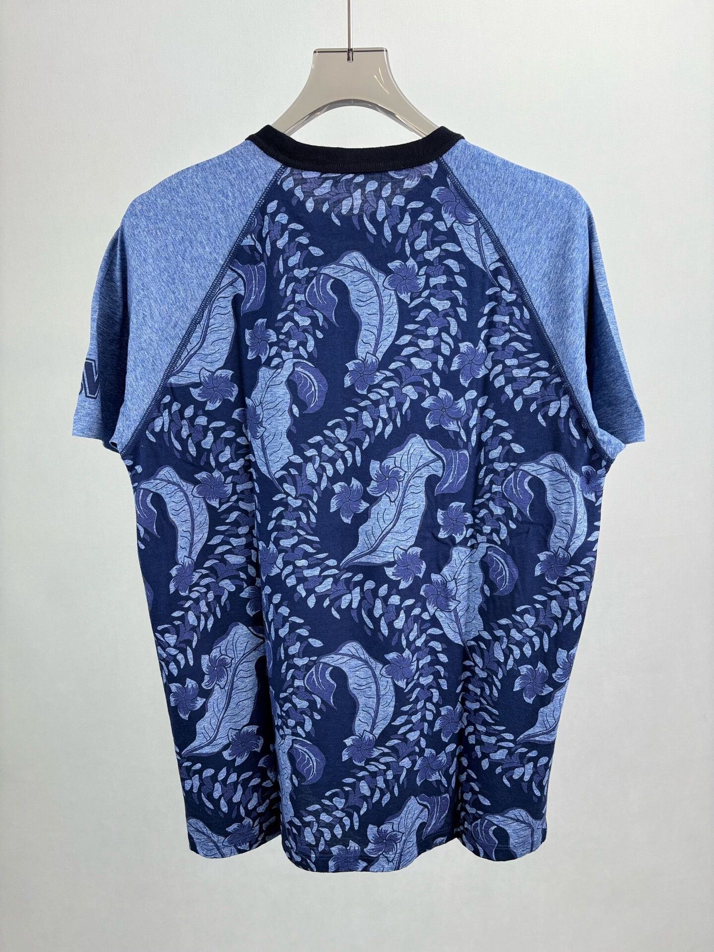 Louis Vuitton Louis Vuitton Floral Print T-Shirt XL Size US XL / EU 56 / 4 - 3 Thumbnail