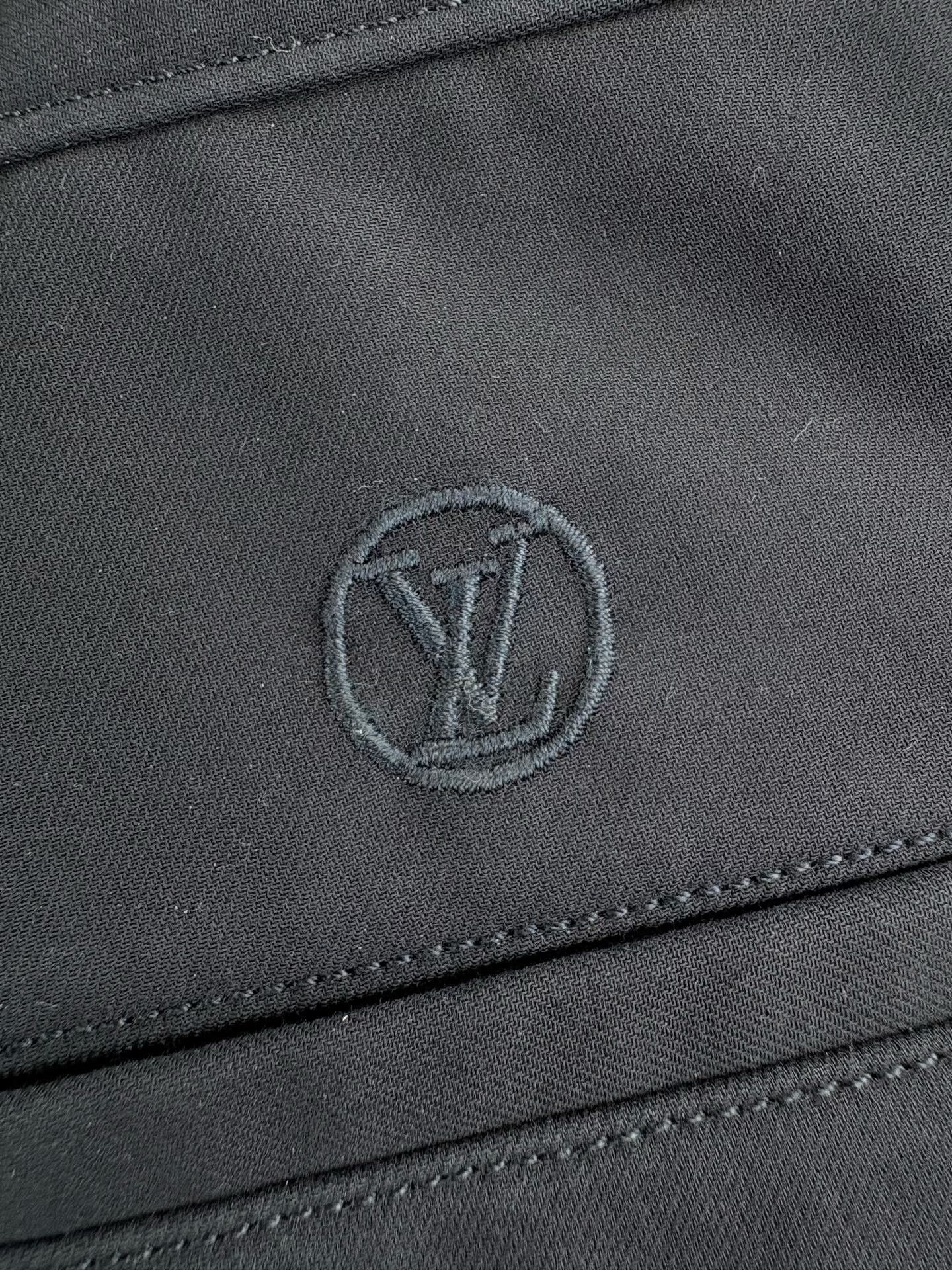 Louis Vuitton Louis Vuitton Embroidered Logo Trousers Size 48 Size US 32 / EU 48 - 4 Thumbnail