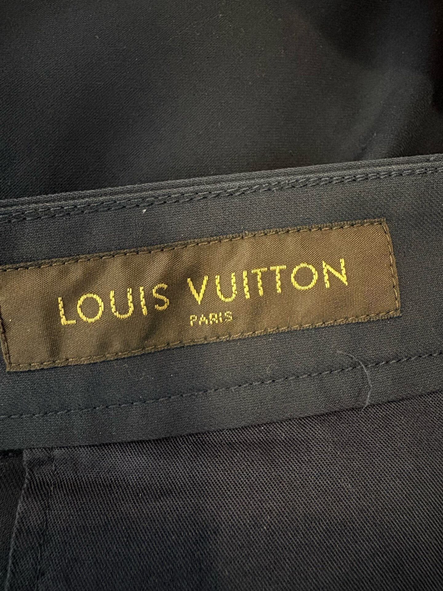 Louis Vuitton Louis Vuitton Embroidered Logo Trousers Size 48 Size US 32 / EU 48 - 5 Thumbnail