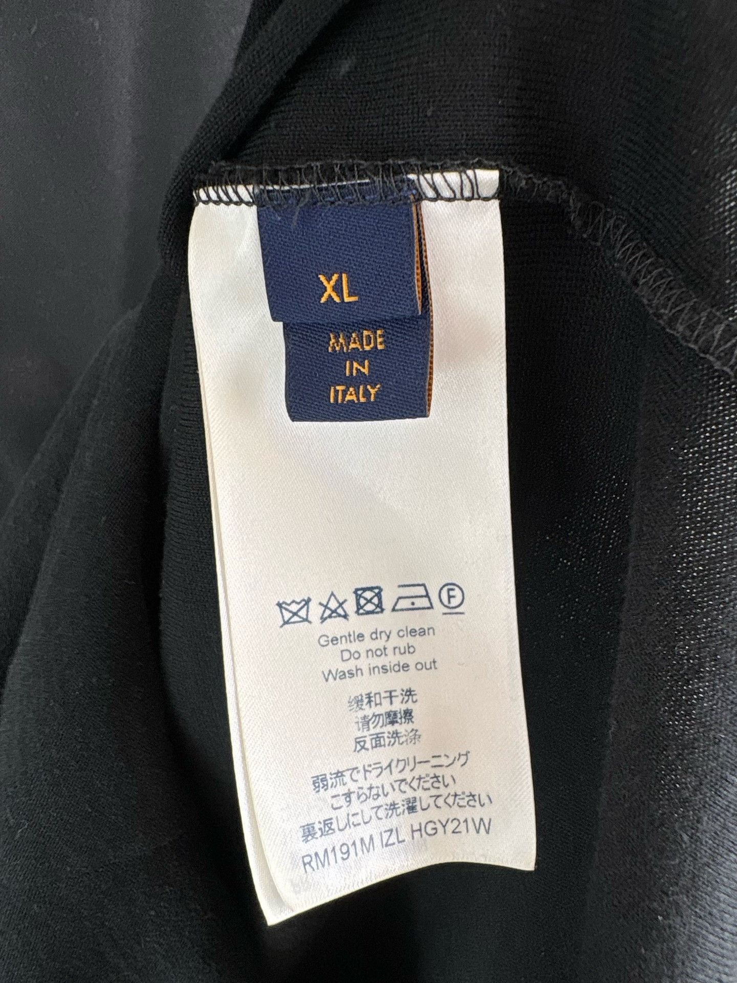 Louis Vuitton Louis Vuitton Flocked Planet Logo T-Shirt XL Size US XL / EU 56 / 4 - 6 Thumbnail