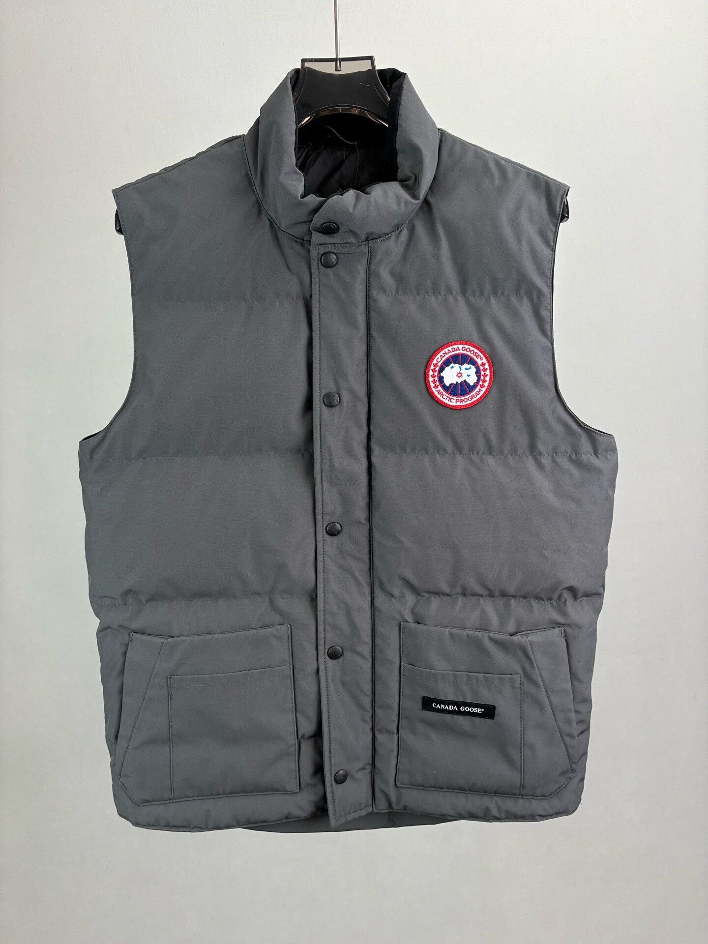 Canada Goose Canada Goose Graphite Down Vest Size M Size US M / EU 48-50 / 2 - 2 Thumbnail