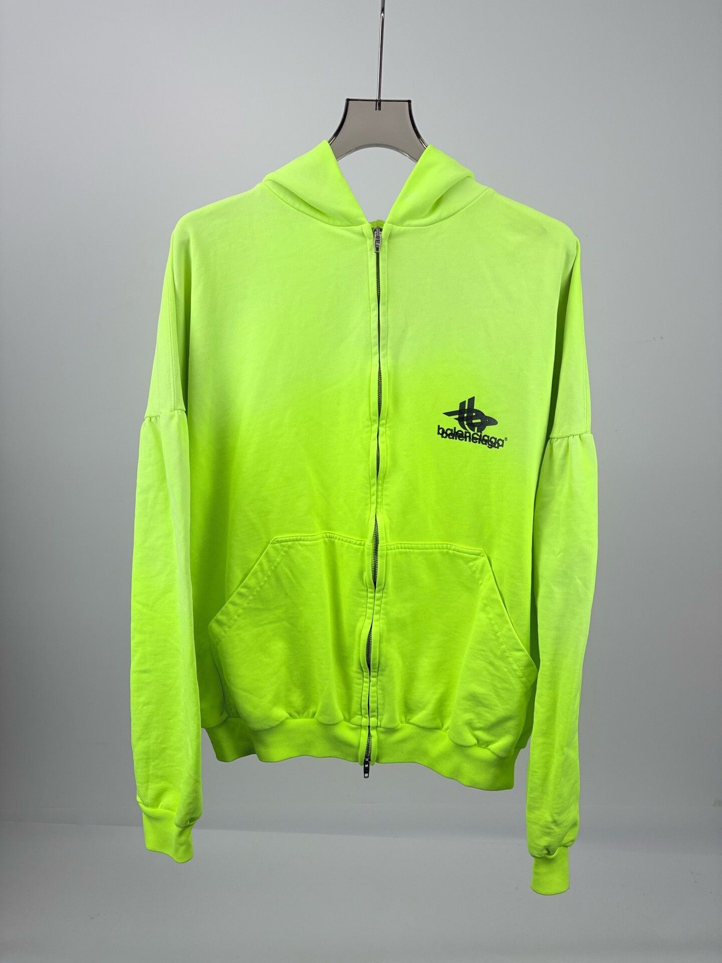 Balenciaga Balenciaga Neon Logo Zip Hoodie Size 2 Size US M / EU 48-50 / 2 - 2 Thumbnail