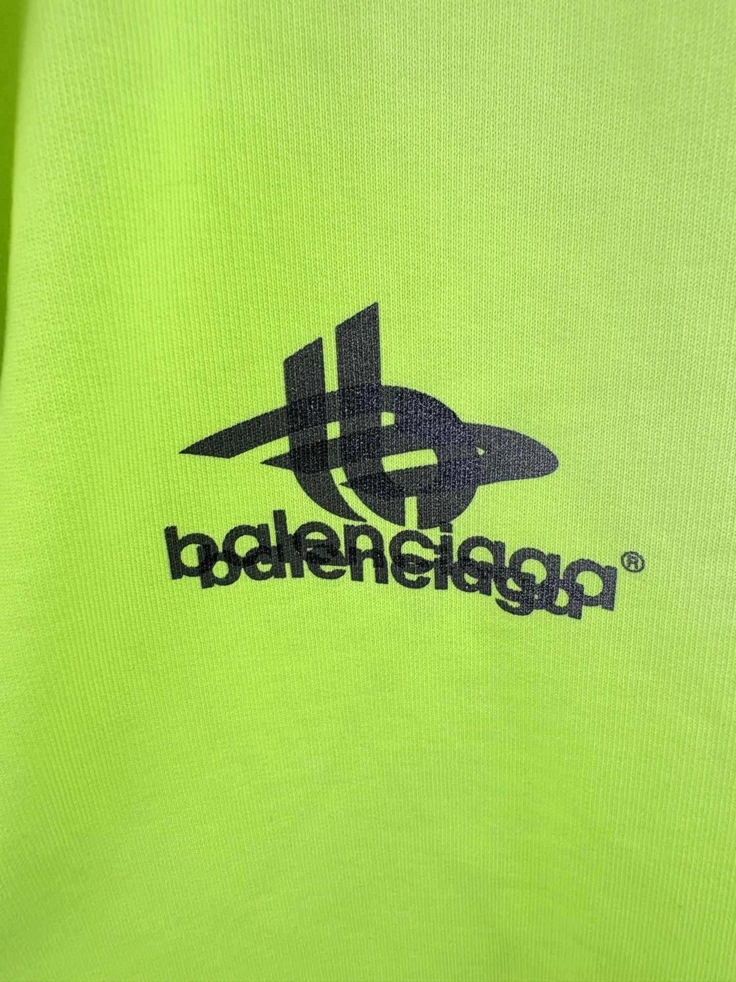 Balenciaga Balenciaga Neon Logo Zip Hoodie Size 2 Size US M / EU 48-50 / 2 - 4 Thumbnail