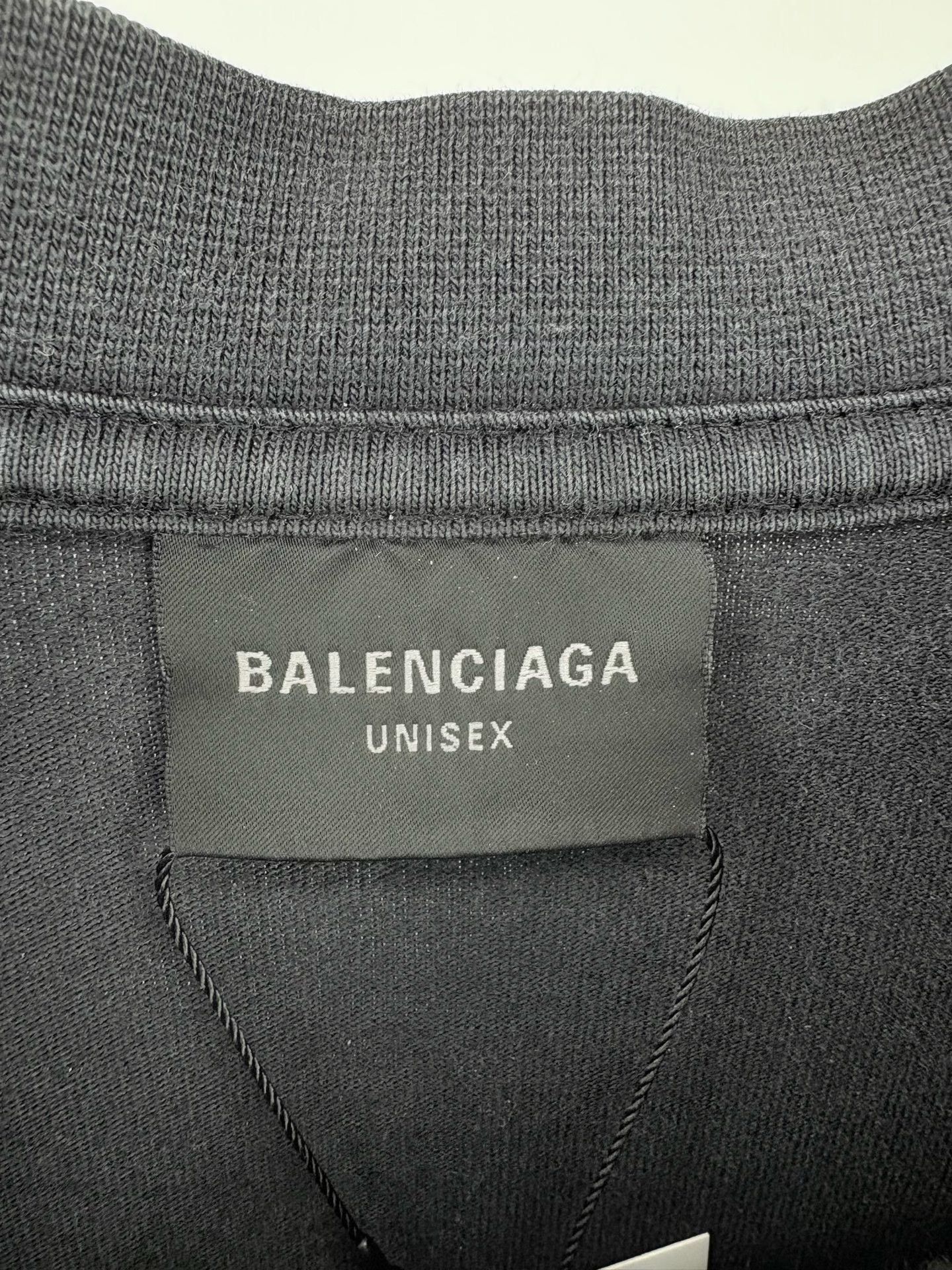 Balenciaga Balenciaga Back Letter Logo T-Shirt Size L Size US L / EU 52-54 / 3 - 4 Thumbnail