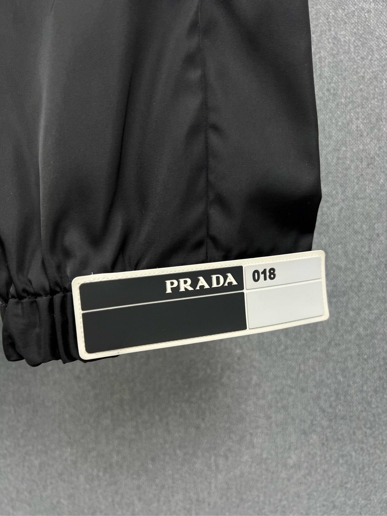 Prada Prada Velcro Nylon Trousers Size 28 Size US 28 / EU 44 - 4 Thumbnail