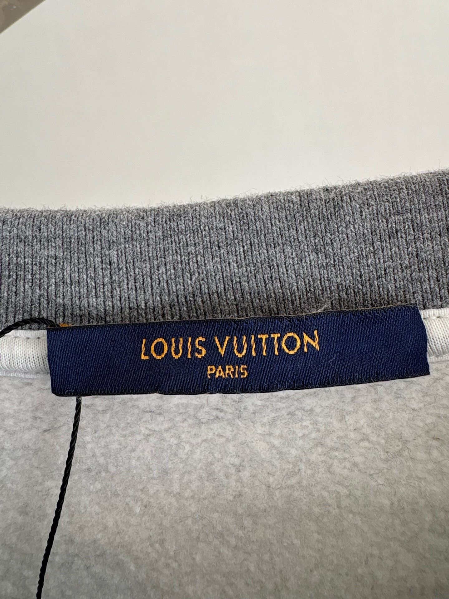Louis Vuitton Louis Vuitton Warped Embroidered Sweatshirt XL Size US XL / EU 56 / 4 - 5 Thumbnail