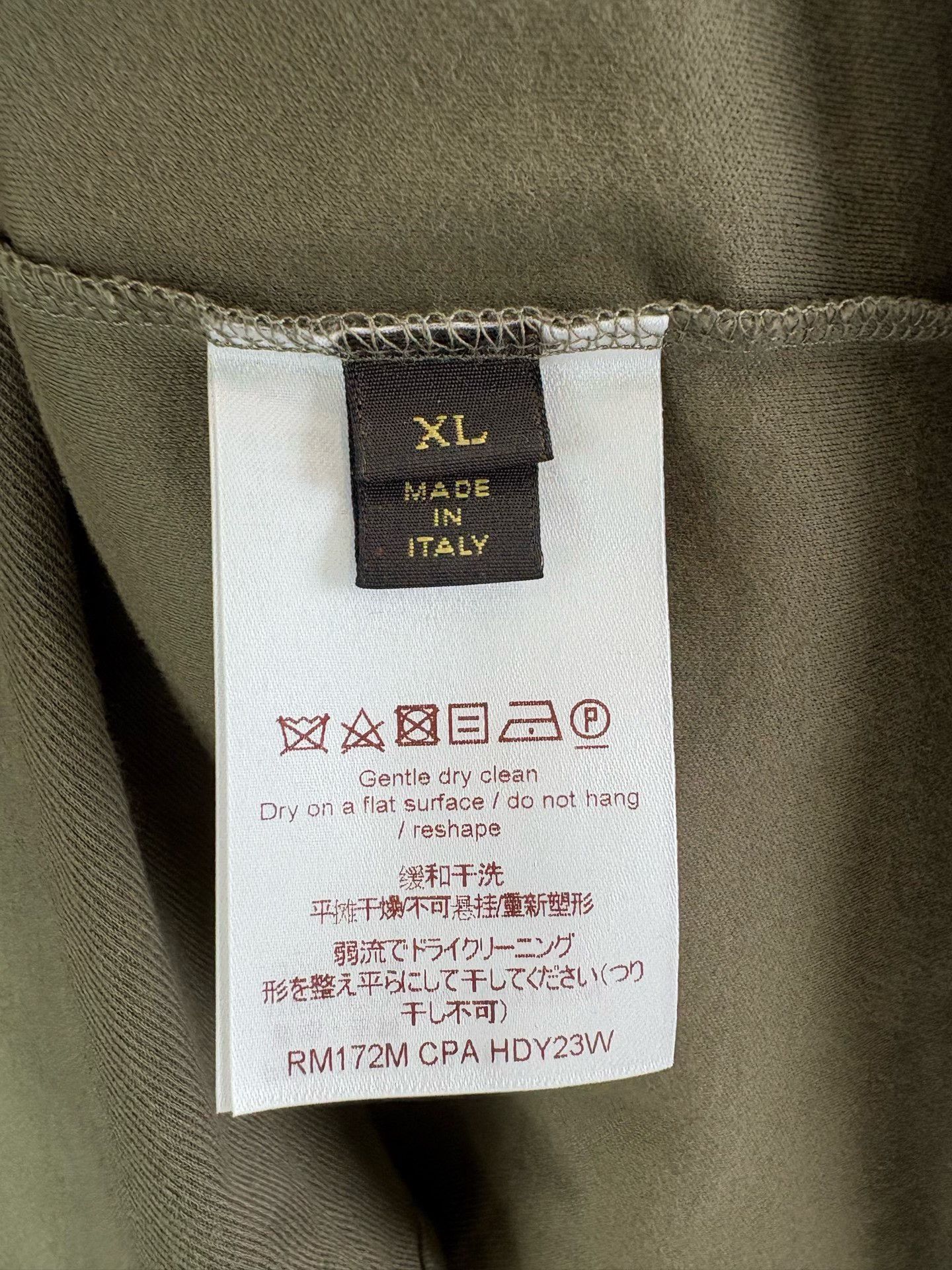Louis Vuitton Louis Vuitton Pocket Long Sleeve T-Shirt XL Size US XL / EU 56 / 4 - 6 Thumbnail
