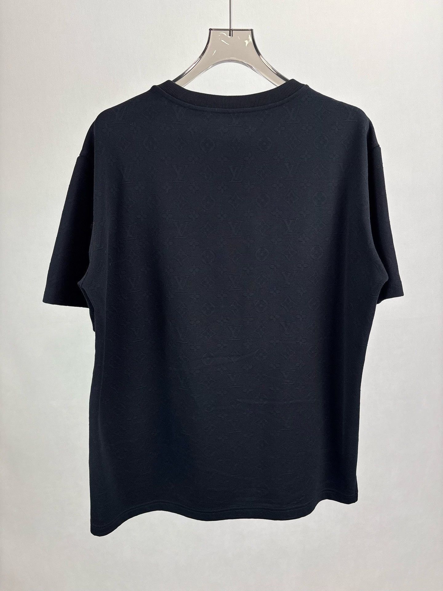 Louis Vuitton Louis Vuitton Monogram 3D Pocket T-Shirt XL Size US XL / EU 56 / 4 - 3 Thumbnail