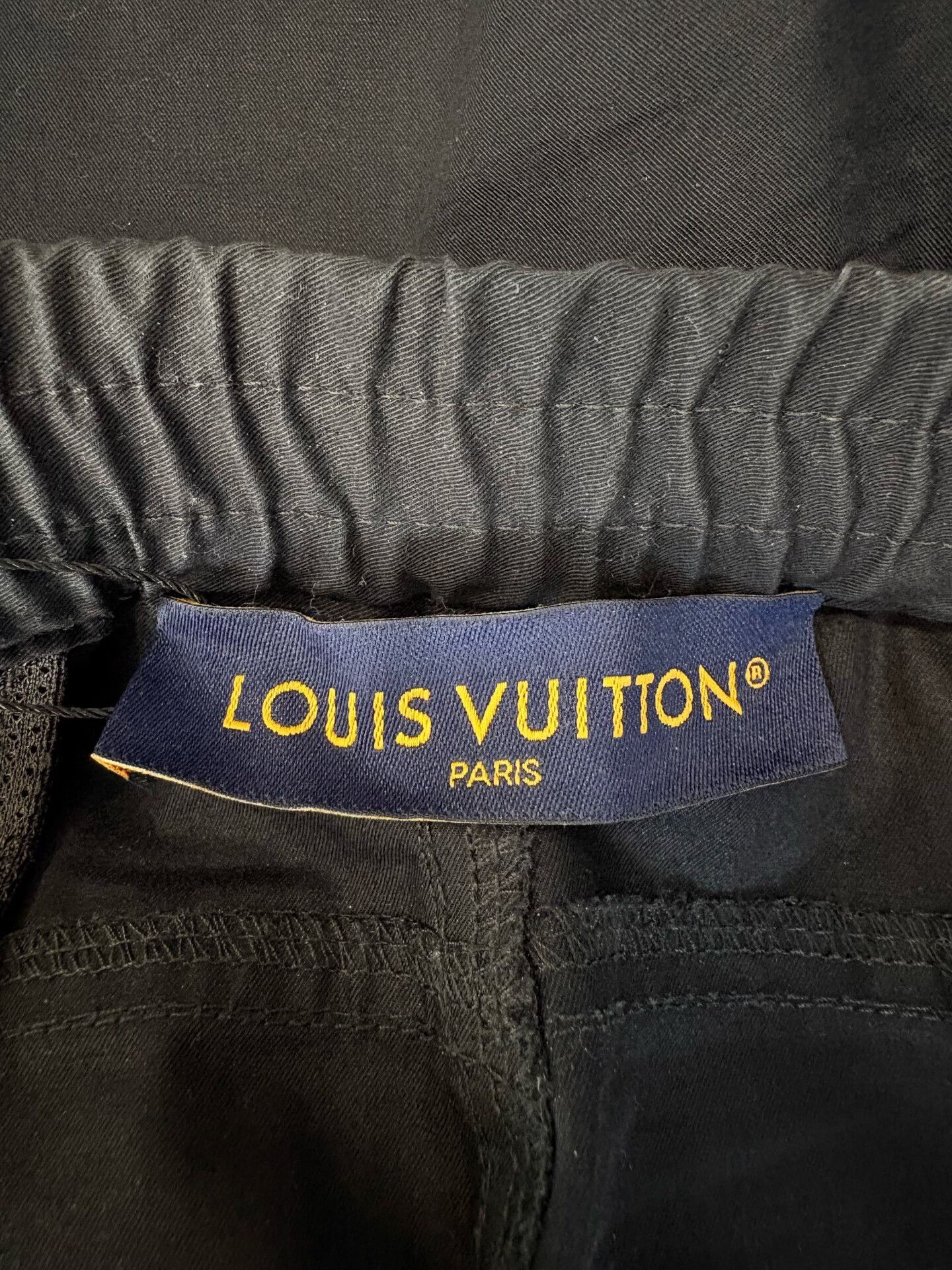 Louis Vuitton Louis Vuitton LV Buckle Shorts Size 56 Size US 40 / EU 56 - 5 Thumbnail