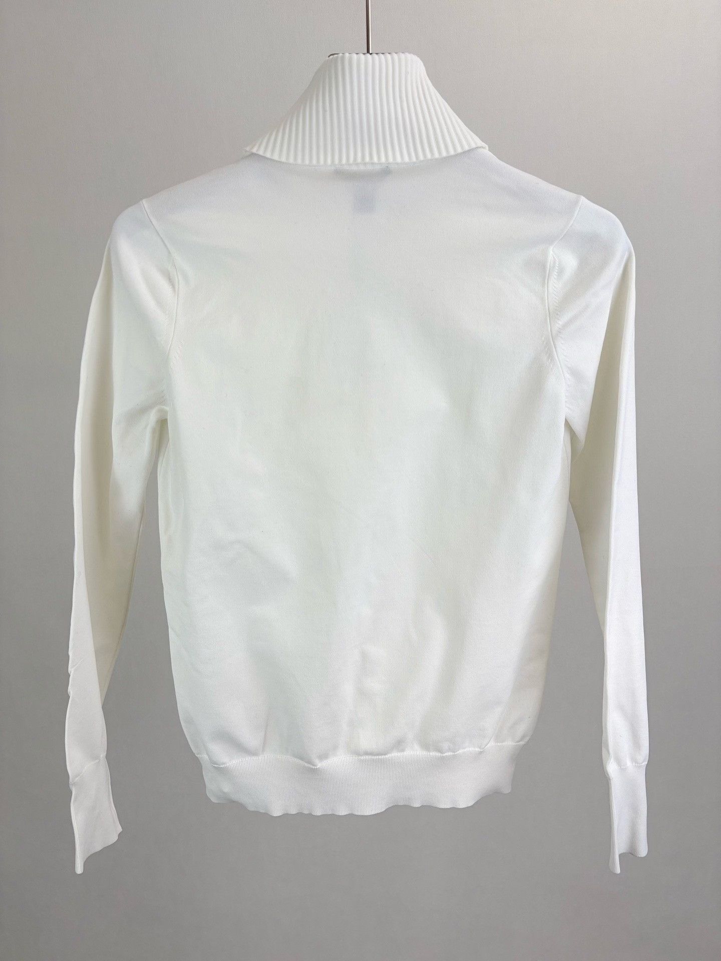 Louis Vuitton Louis Vuitton Perforated Logo Turtleneck Sweater US S Size US S / EU 44-46 / 1 - 3 Thumbnail