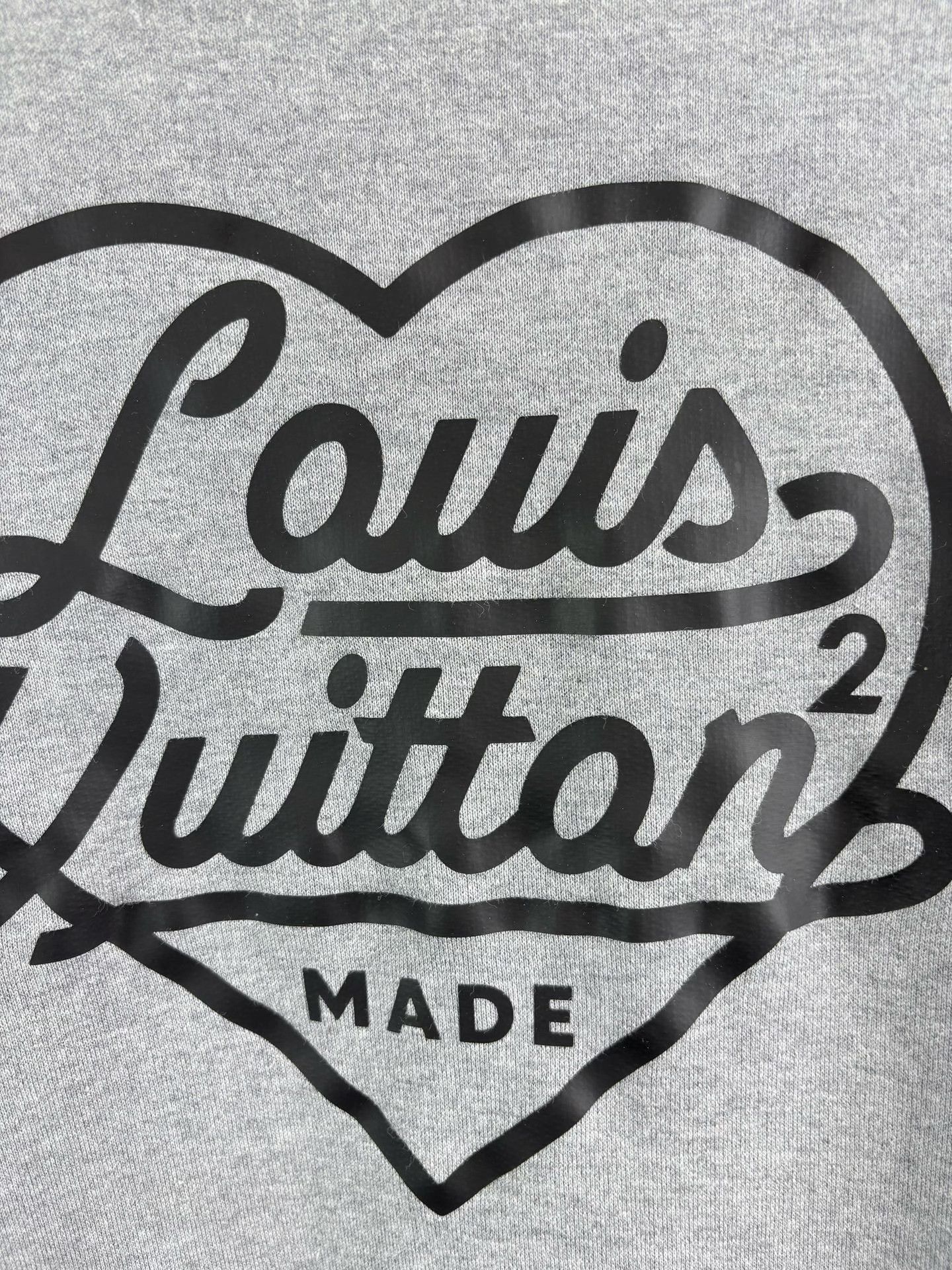 Louis Vuitton Louis Vuitton x Nigo Heart Logo Sweatshirt XXL Size US XXL / EU 58 / 5 - 4 Thumbnail