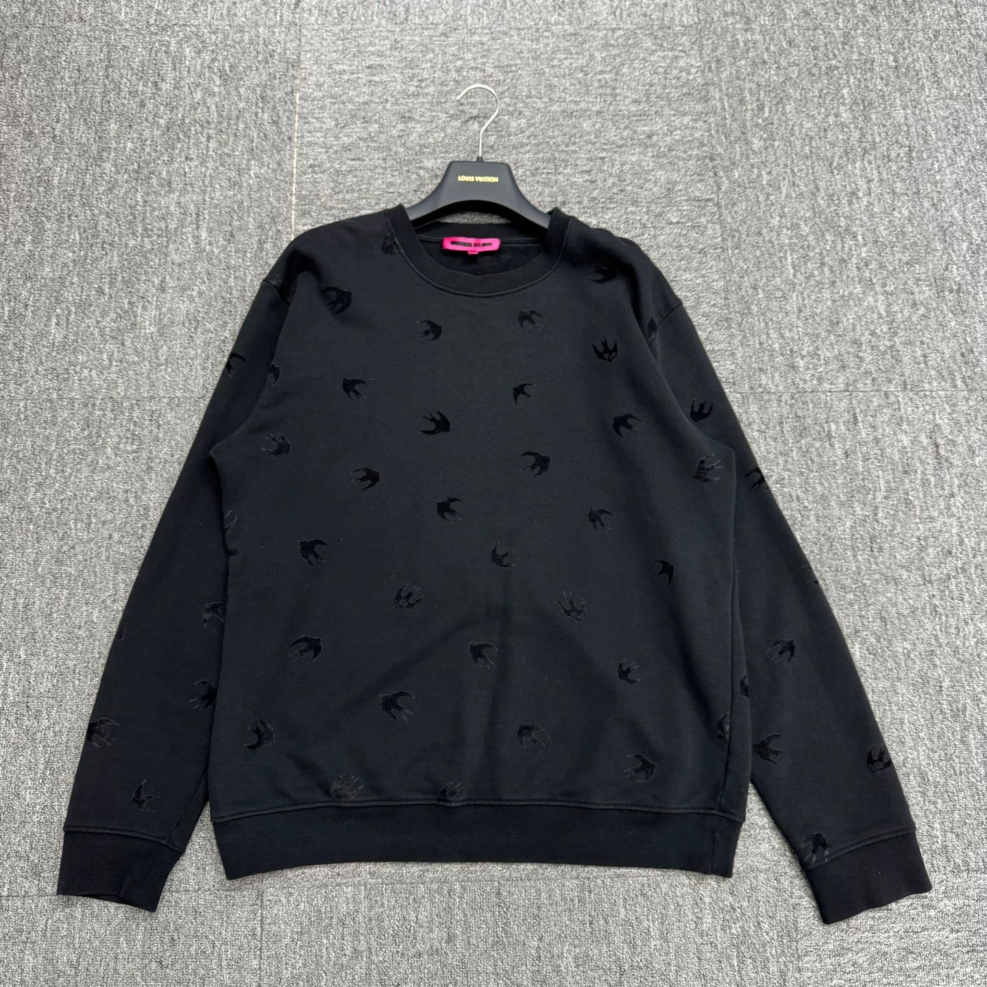 Alexander McQueen Alexander McQueen Flocked Swallow Sweatshirt XL Size US XL / EU 56 / 4 - 2 Thumbnail