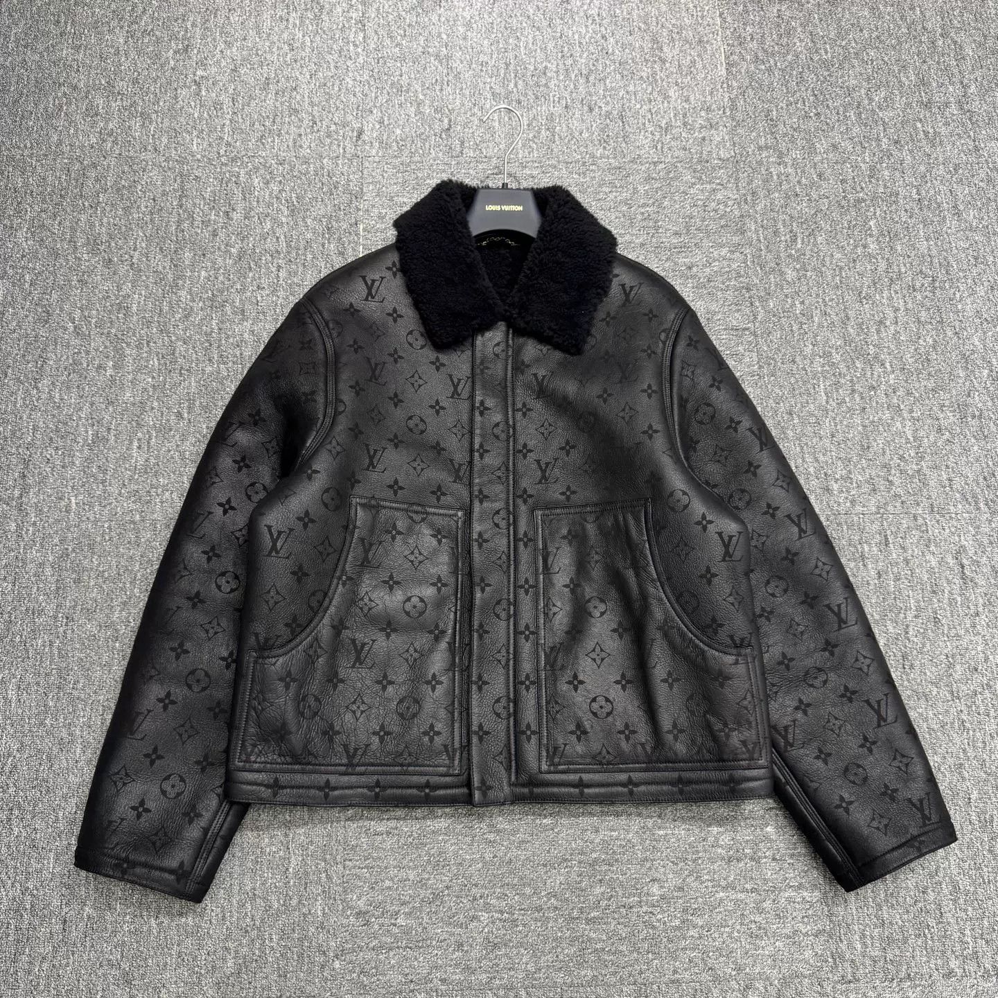 Louis Vuitton Louis Vuitton Monogram Shearling Jacket 52 Size US L / EU 52-54 / 3 - 2 Thumbnail