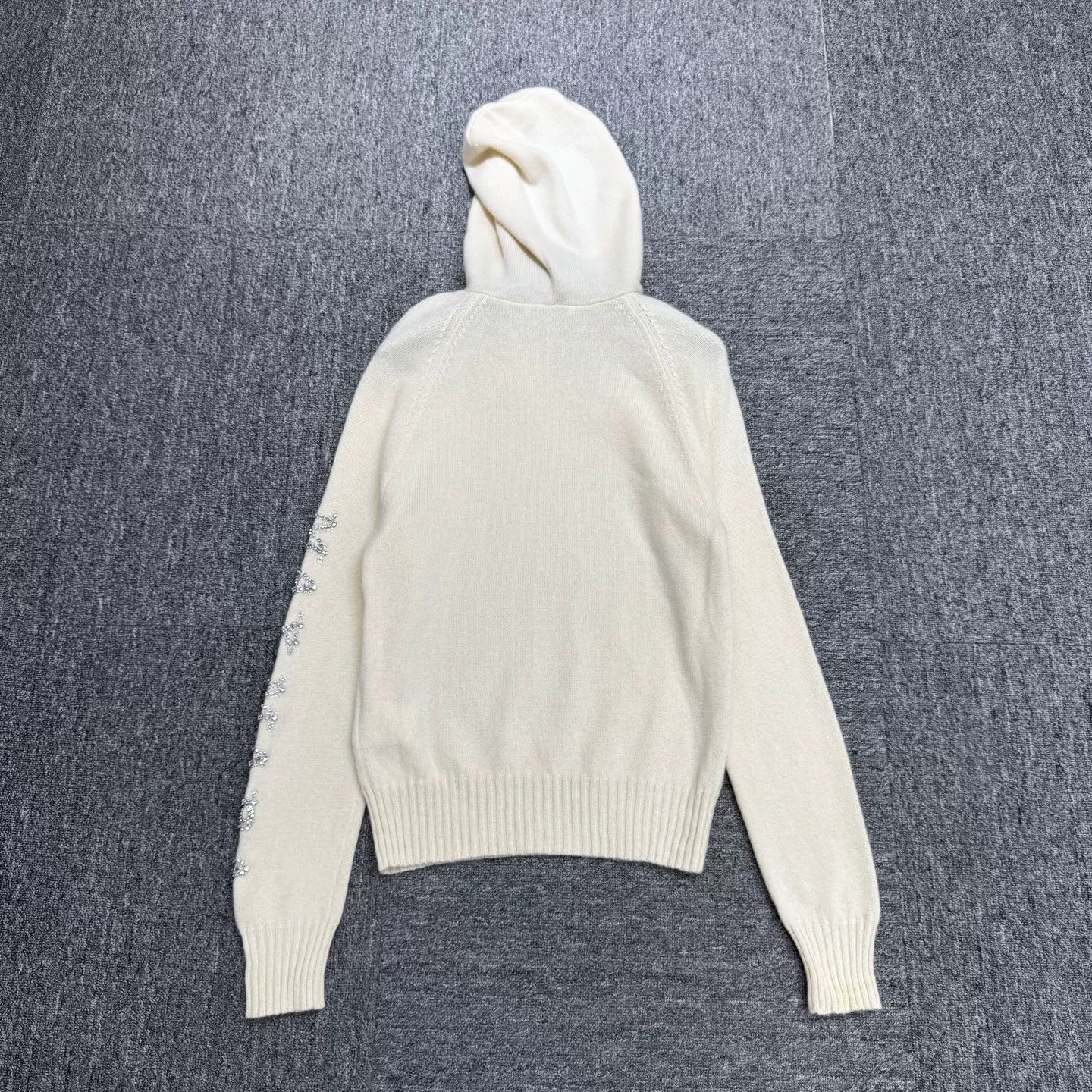 Max Mara Max Mara Rhinestone Letter Wool Hoodie S Size S / US 4 / IT 40 - 7 Thumbnail