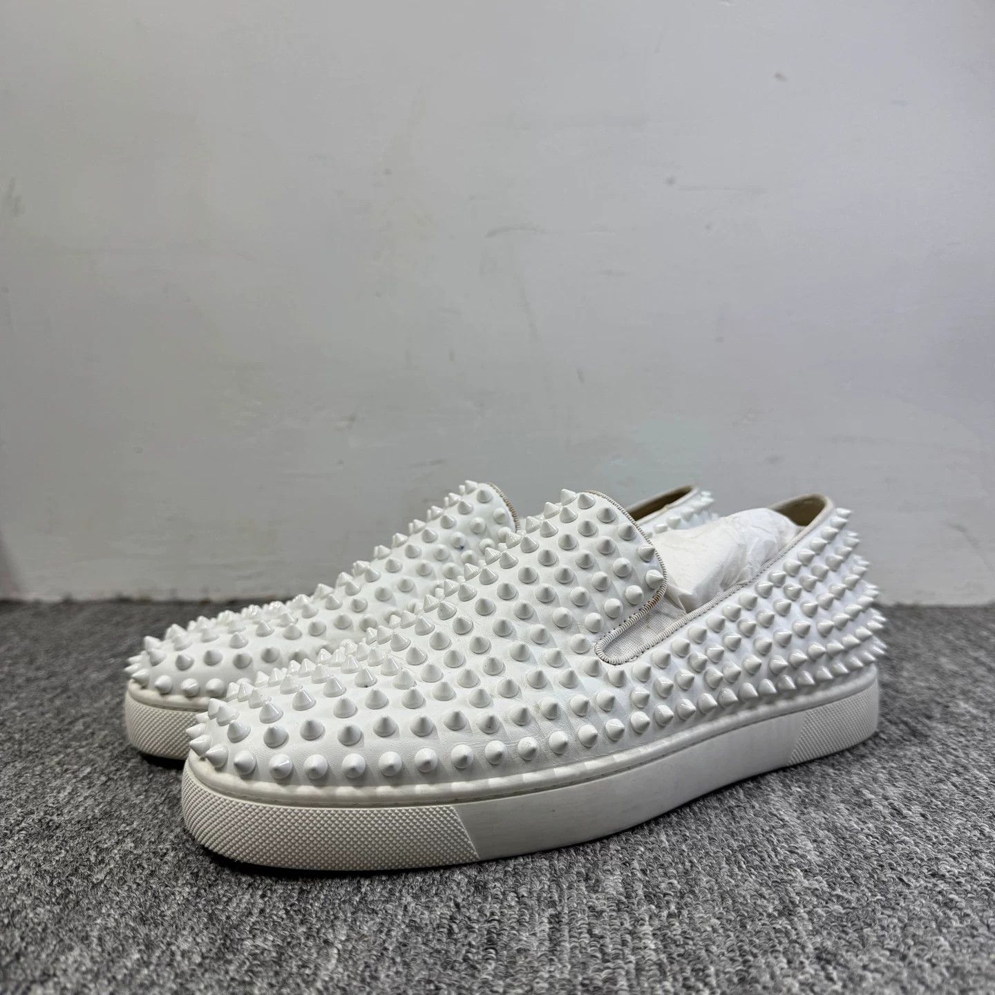 Christian Louboutin Christian Louboutin White Spiked Slip Ons 40 Size US 7 / EU 40 - 2 Thumbnail