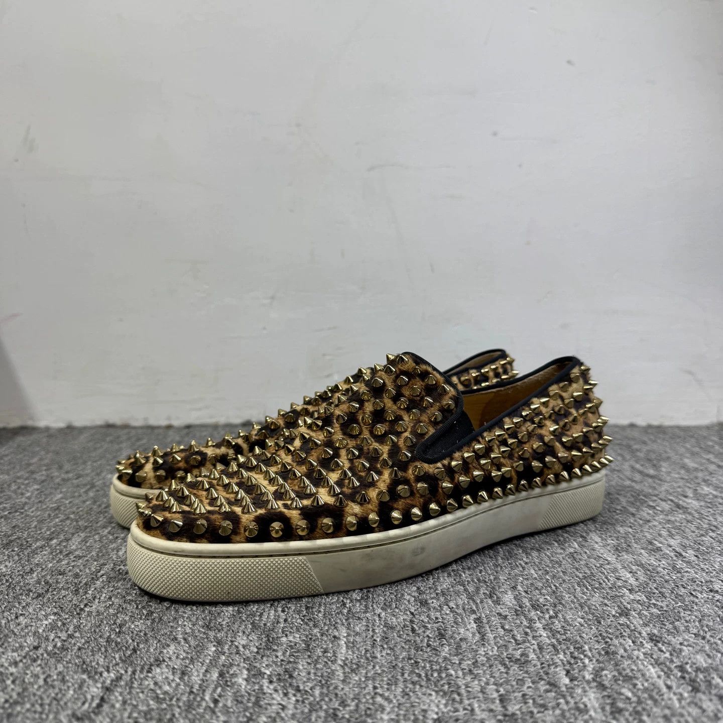 Christian Louboutin Christian Louboutin Studded Leopard Slip-ons EU 40 Size US 7 / EU 40 - 2 Thumbnail