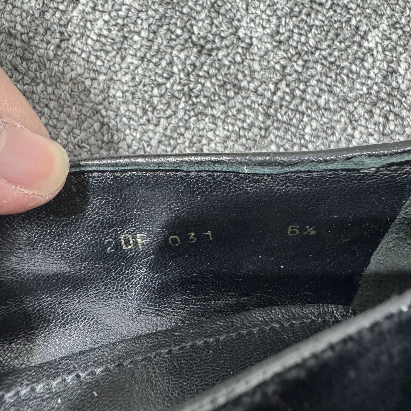 Prada Prada Embroidered Crown Velvet Loafers 6.5 Size US 7.5 / EU 40-41 - 6 Thumbnail