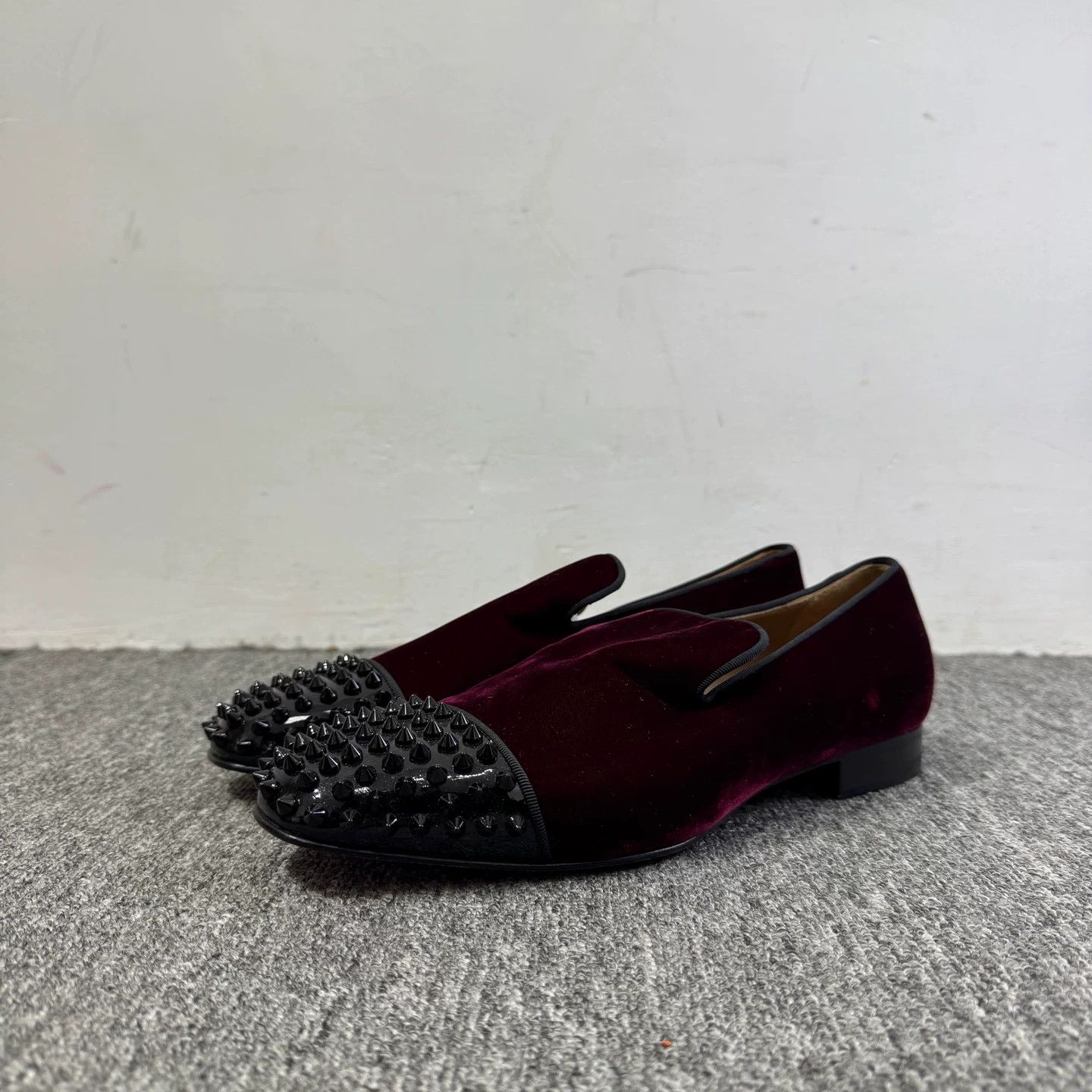 Christian Louboutin Christian Louboutin Studded Velvet Loafers EU 40.5 Size US 7.5 / EU 40-41 - 2 Thumbnail