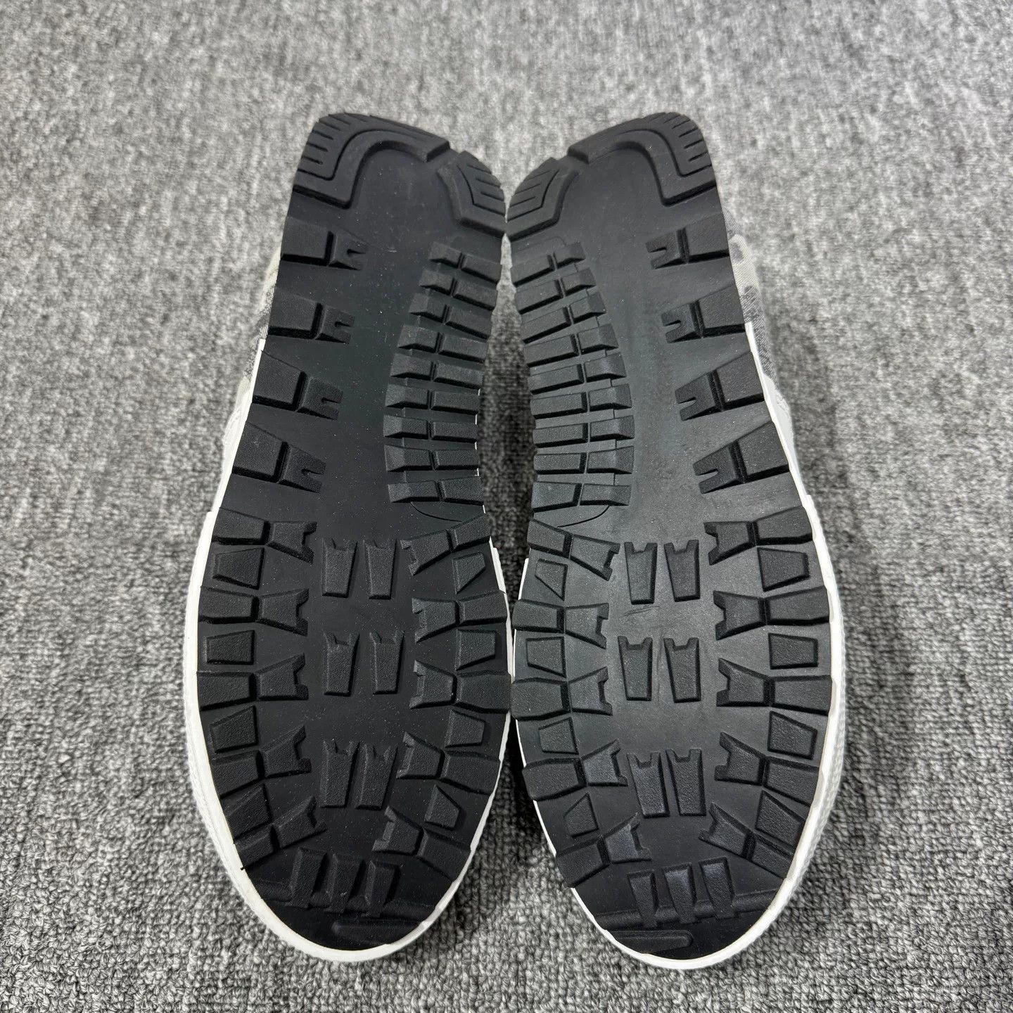 Maison MIHARA YASUHIRO Maison Mihara Yasuhiro Patchwork Low-Top Sneakers EU 41 Size US 8 / EU 41 - 5 Thumbnail