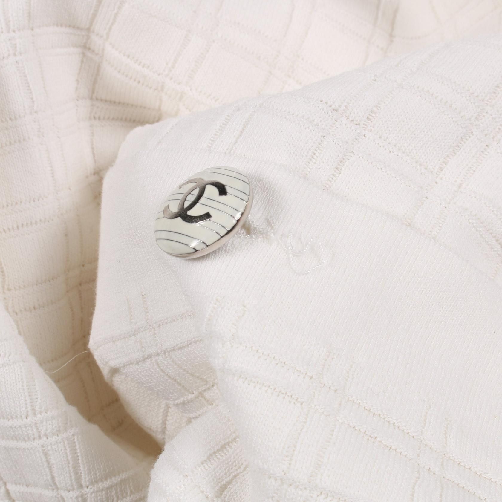 Chanel Chanel Chanel Coco Mark Button Cotton Dress Textile Dresses P47573K06030 DUTY FREE for USA Size ONE SIZE - 6 Thumbnail