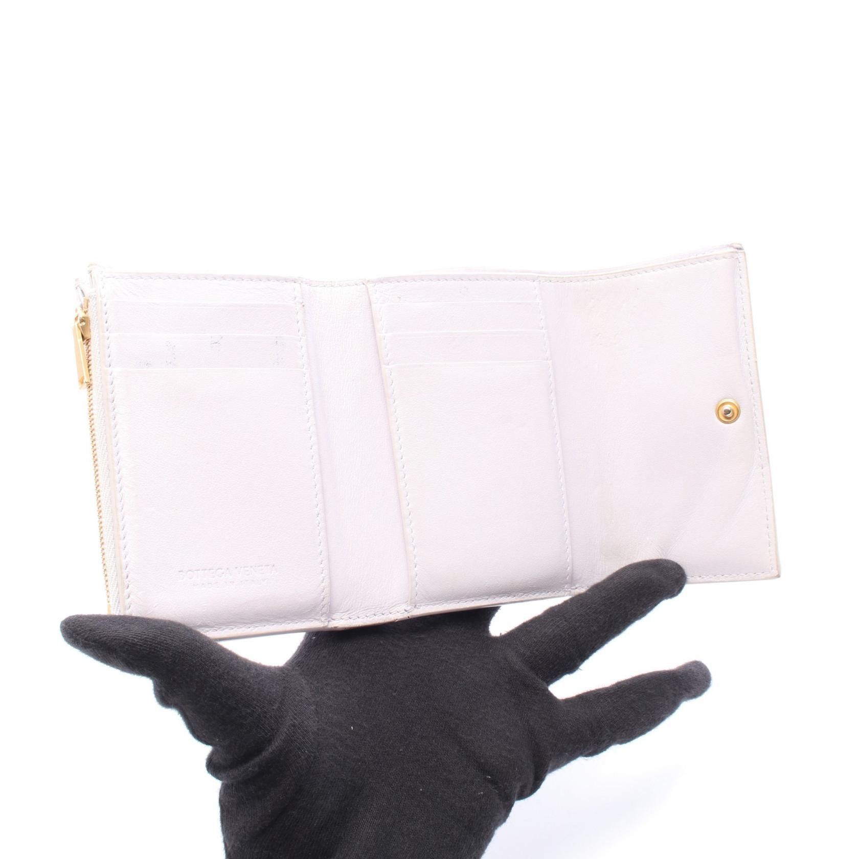 Bottega Veneta Bottega Veneta Bottega Veneta Cassette Leather Wallet Leather Short Wallet DUTY FREE for USA Size ONE SIZE - 3 Thumbnail