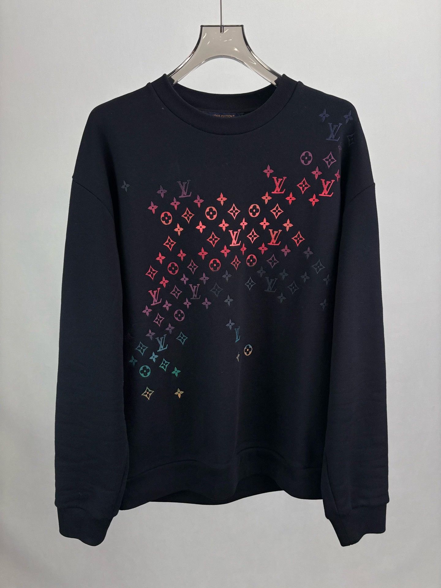Louis Vuitton Louis Vuitton Gradient Monogram Sweatshirt XL Size US XL / EU 56 / 4 - 2 Thumbnail