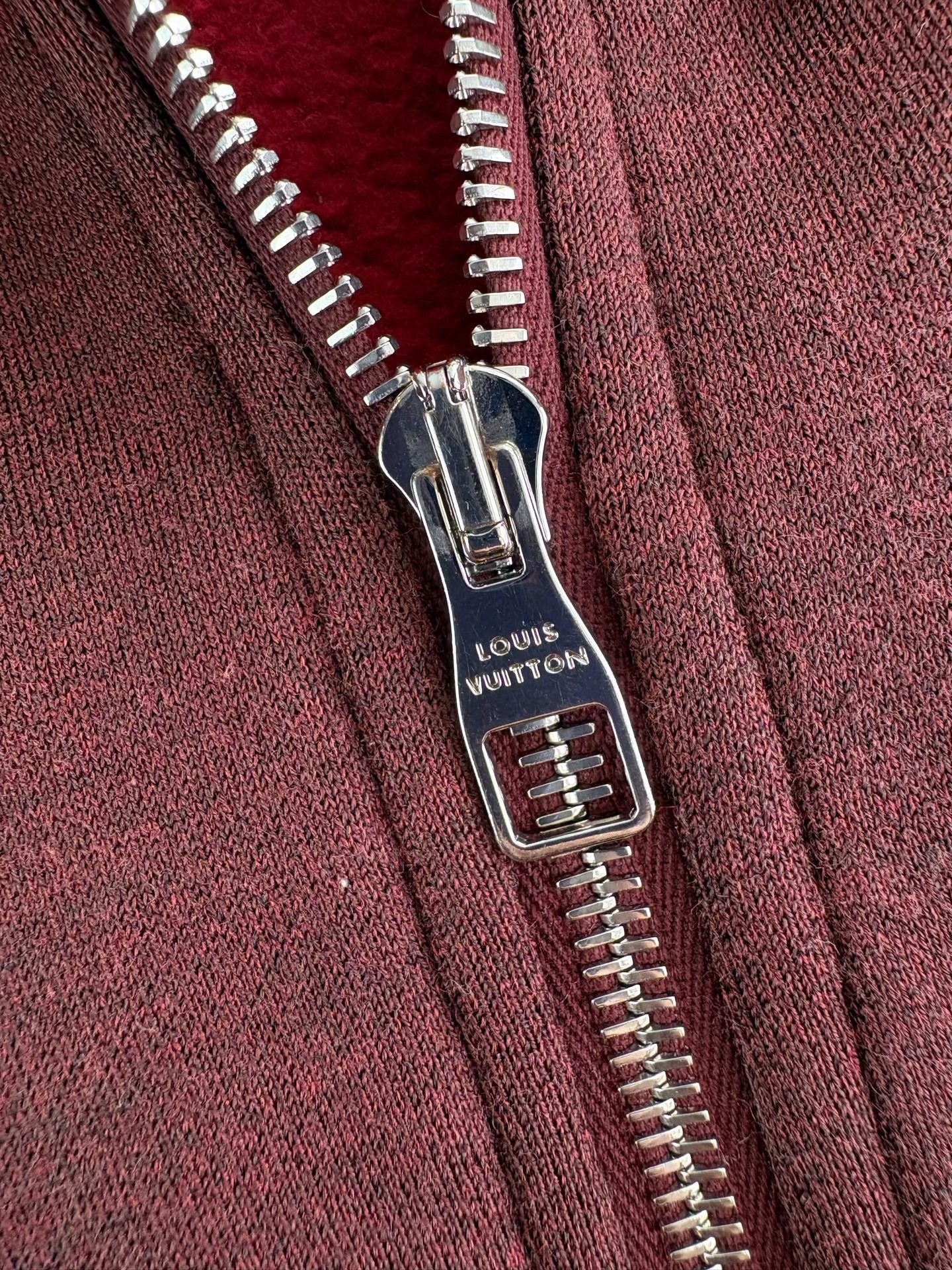 Louis Vuitton Louis Vuitton Burgundy Zip Hoodie Size 5L Size US XXL / EU 58 / 5 - 5 Thumbnail