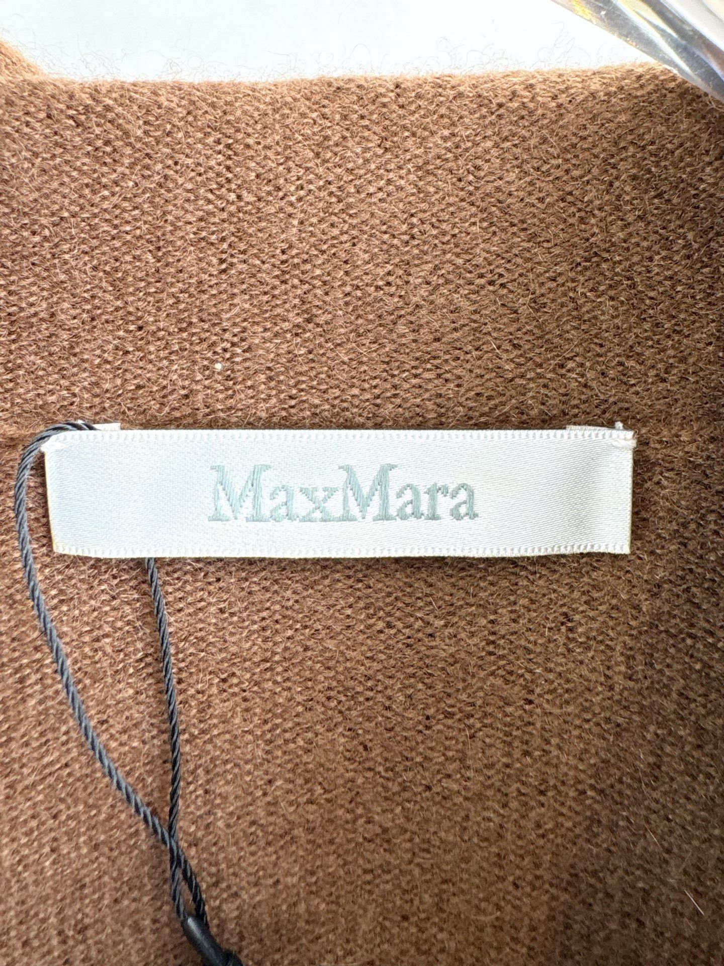 Max Mara Max Mara 100% Cashmere Logo Hoodie S Size S / US 4 / IT 40 - 4 Thumbnail