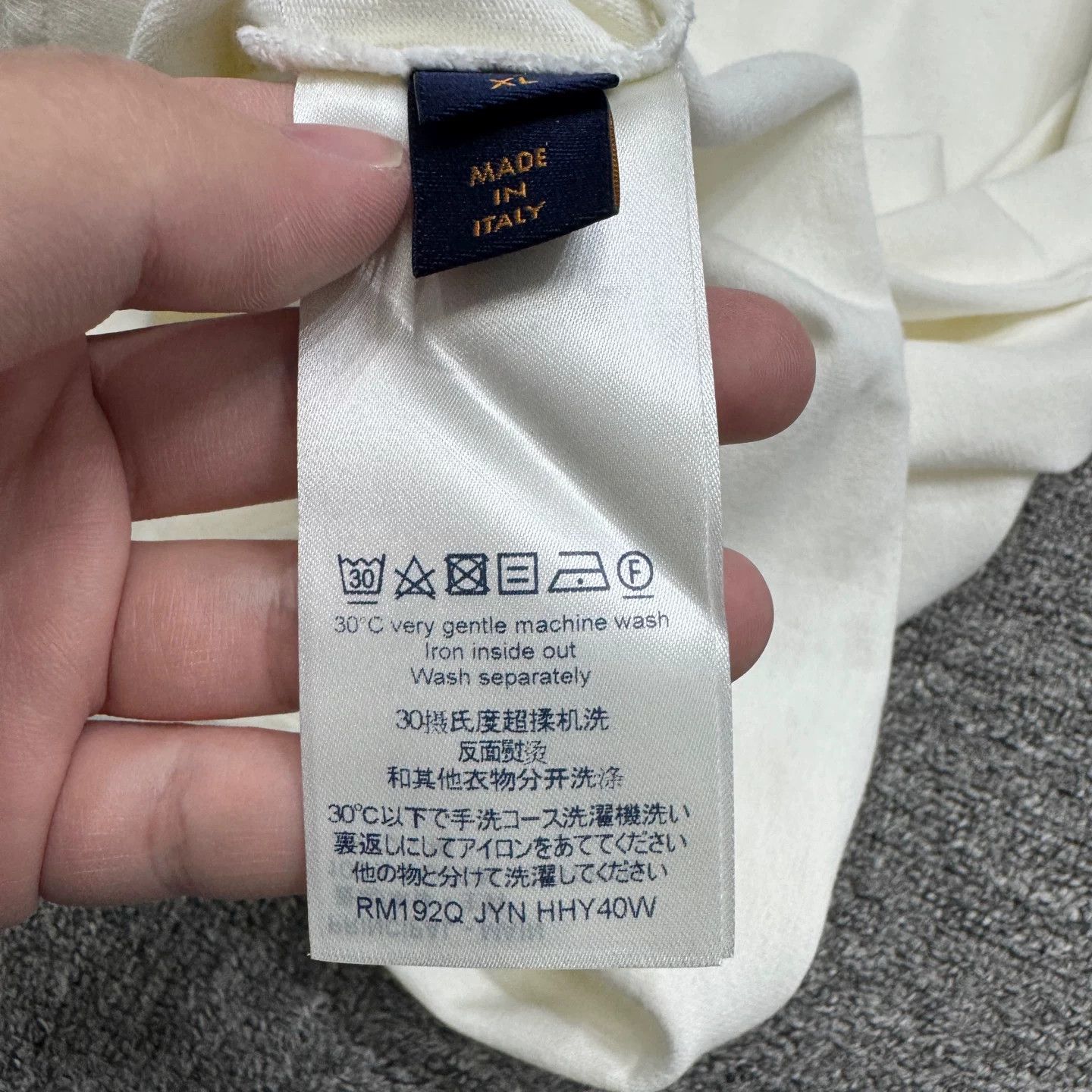 Louis Vuitton Louis Vuitton Staples Edition White T-Shirt XL Size US XL / EU 56 / 4 - 4 Thumbnail